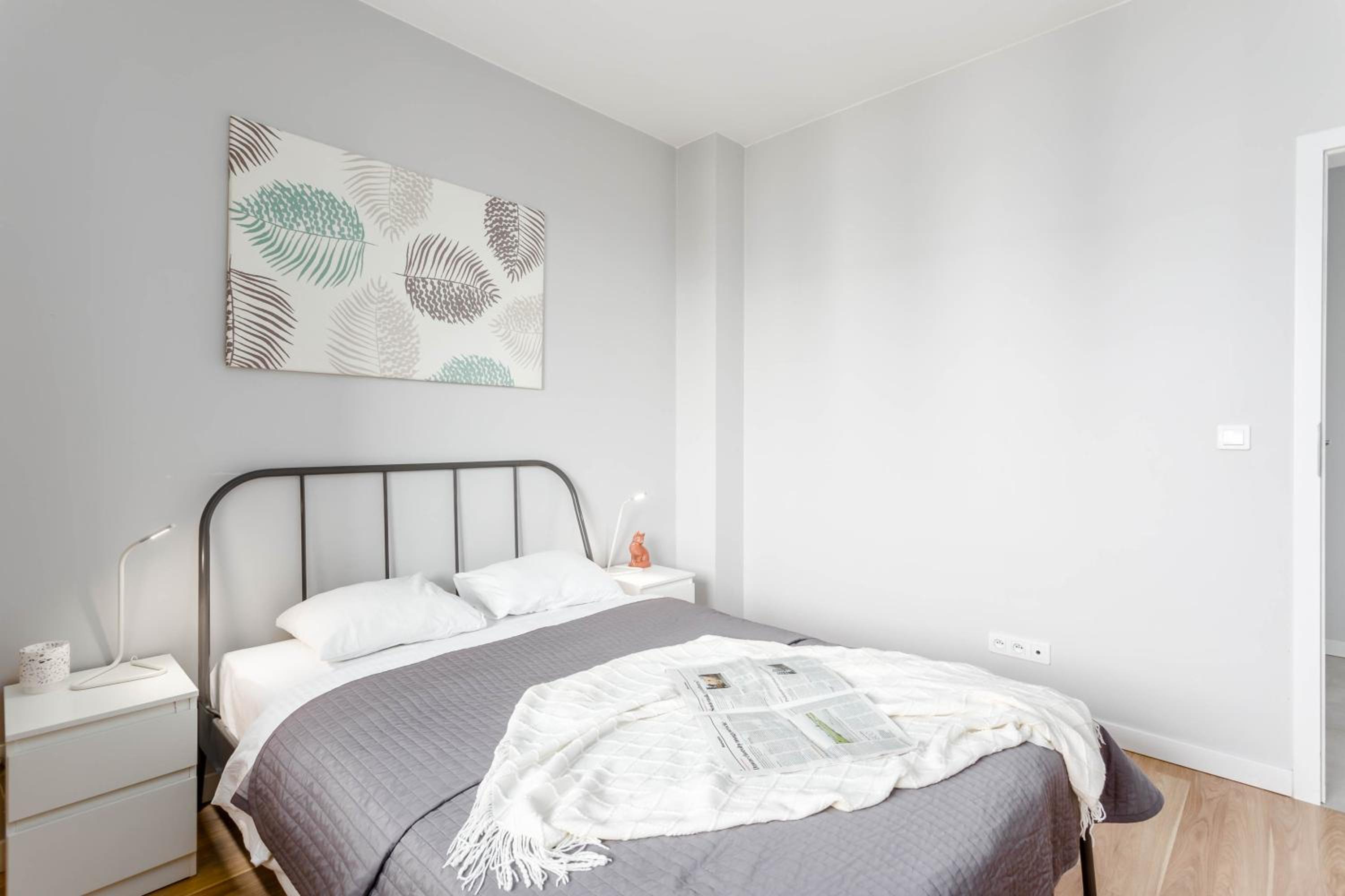 One-Bedroom Apartment - Photo 3