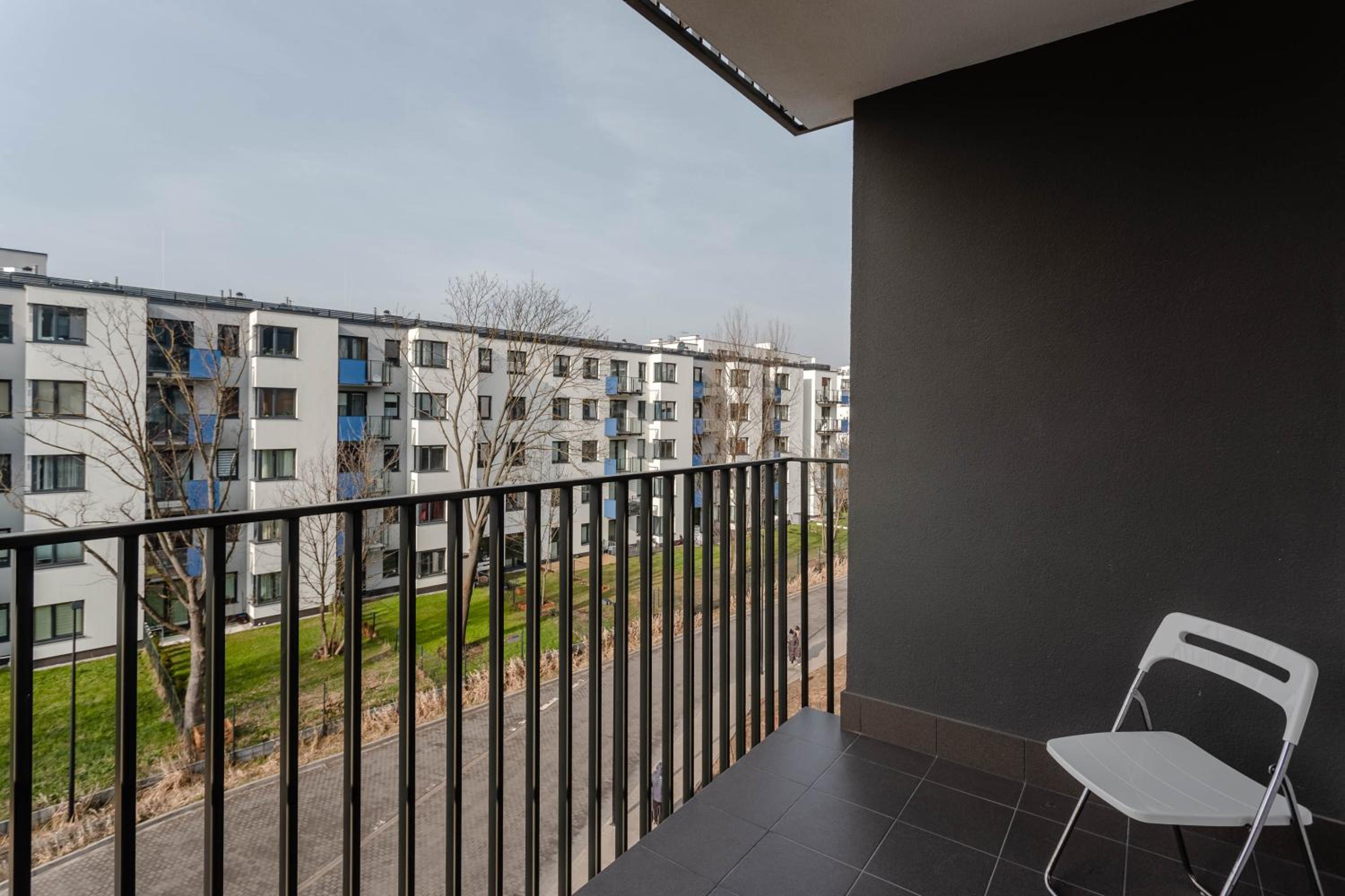 One-Bedroom Apartment - Photo 16