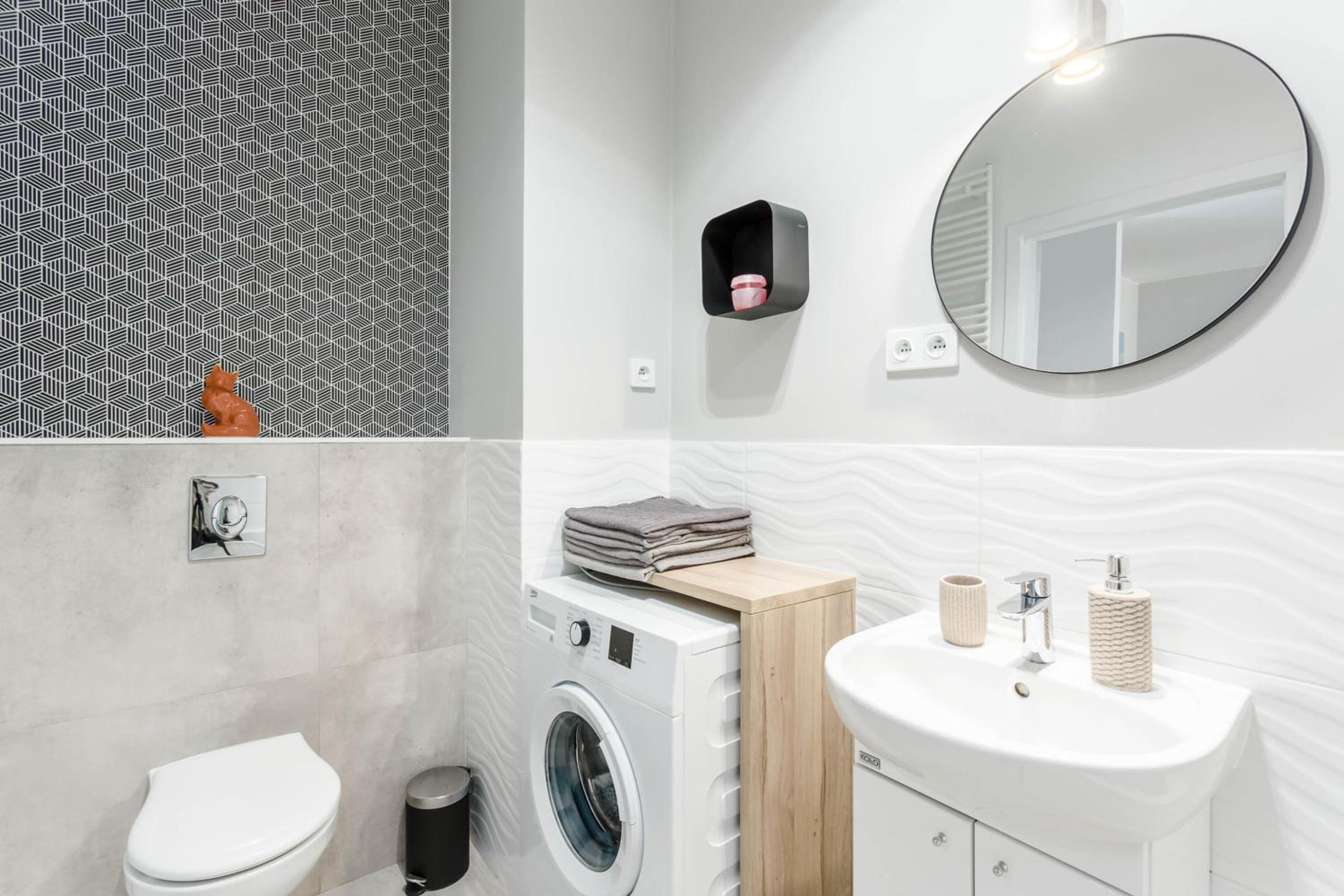 One-Bedroom Apartment - Photo 36