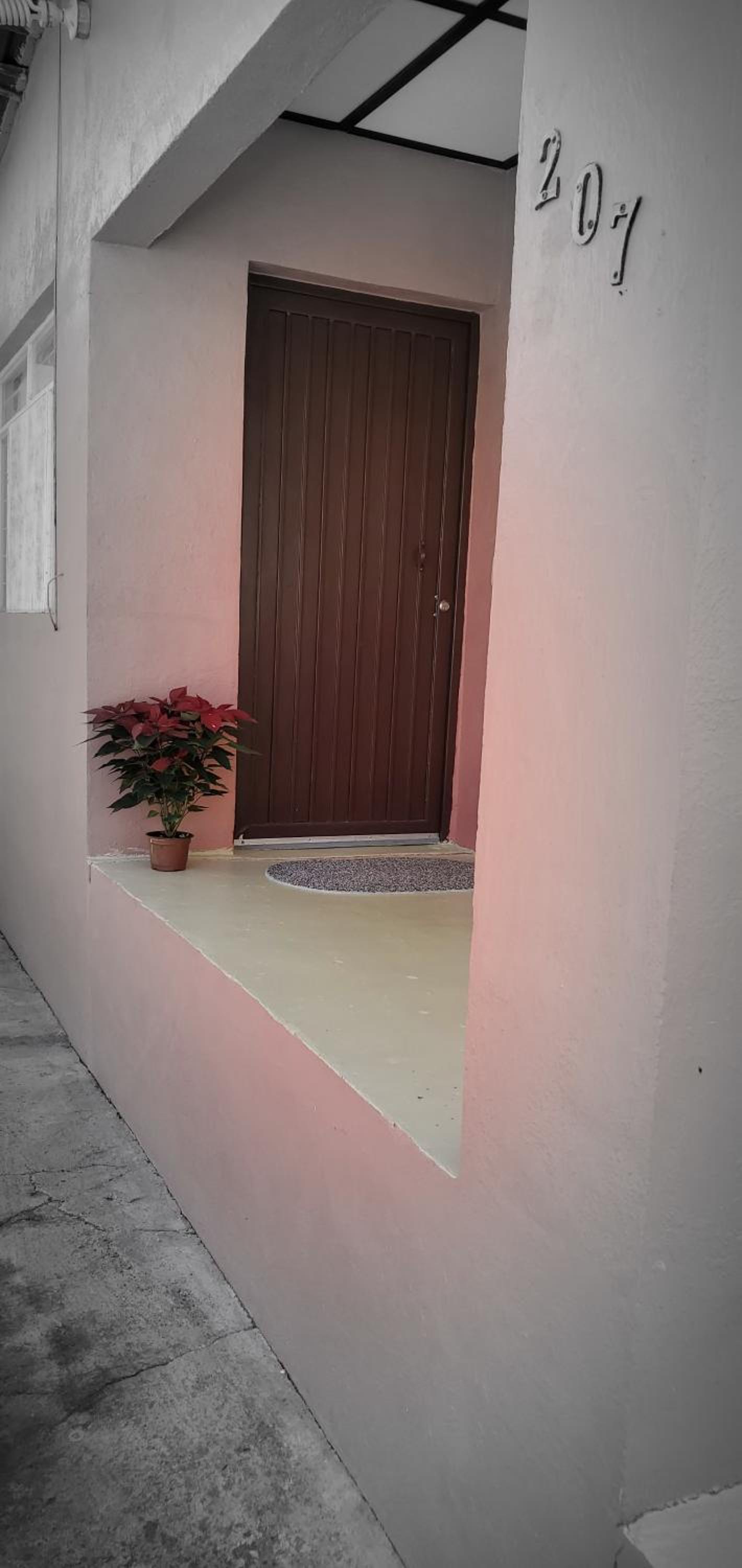 One-Bedroom House - Photo 12