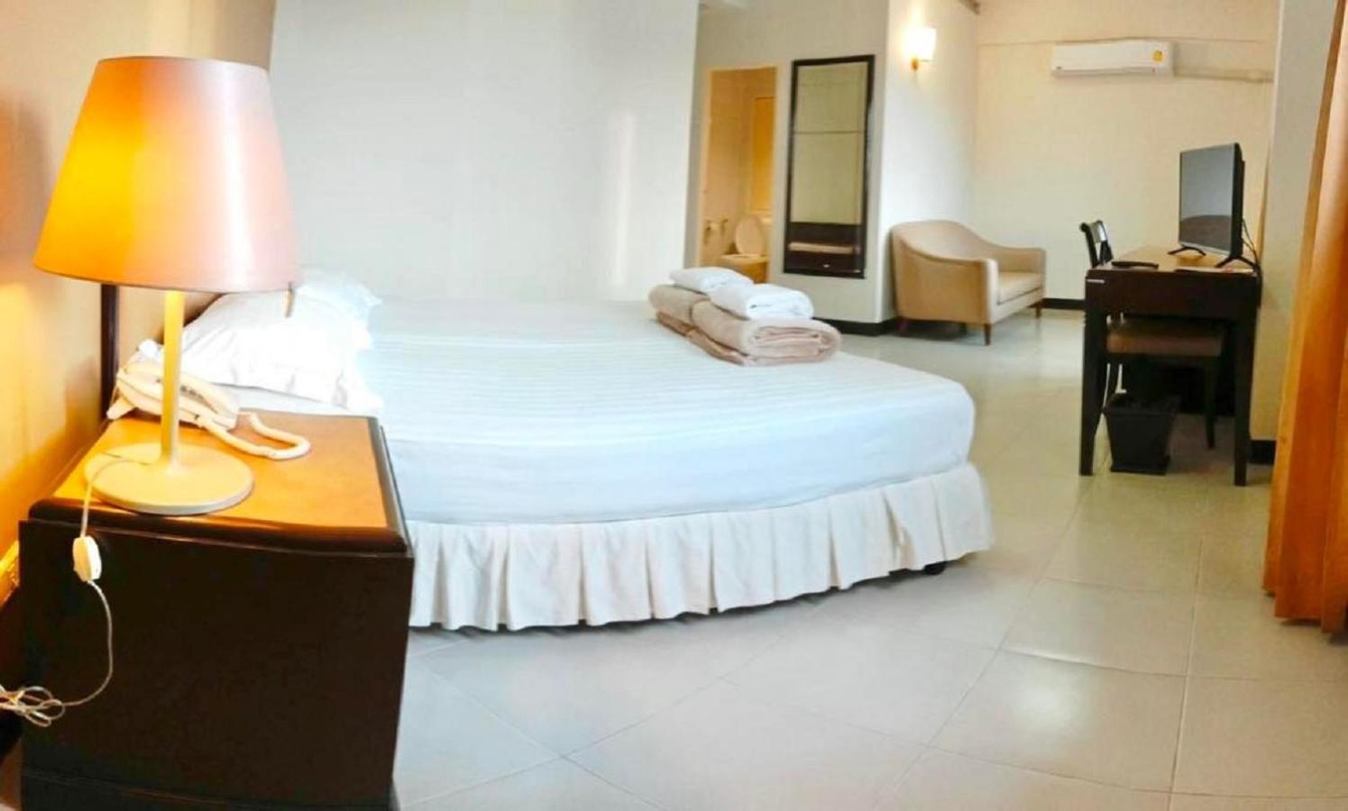 Deluxe Double Room photo 2