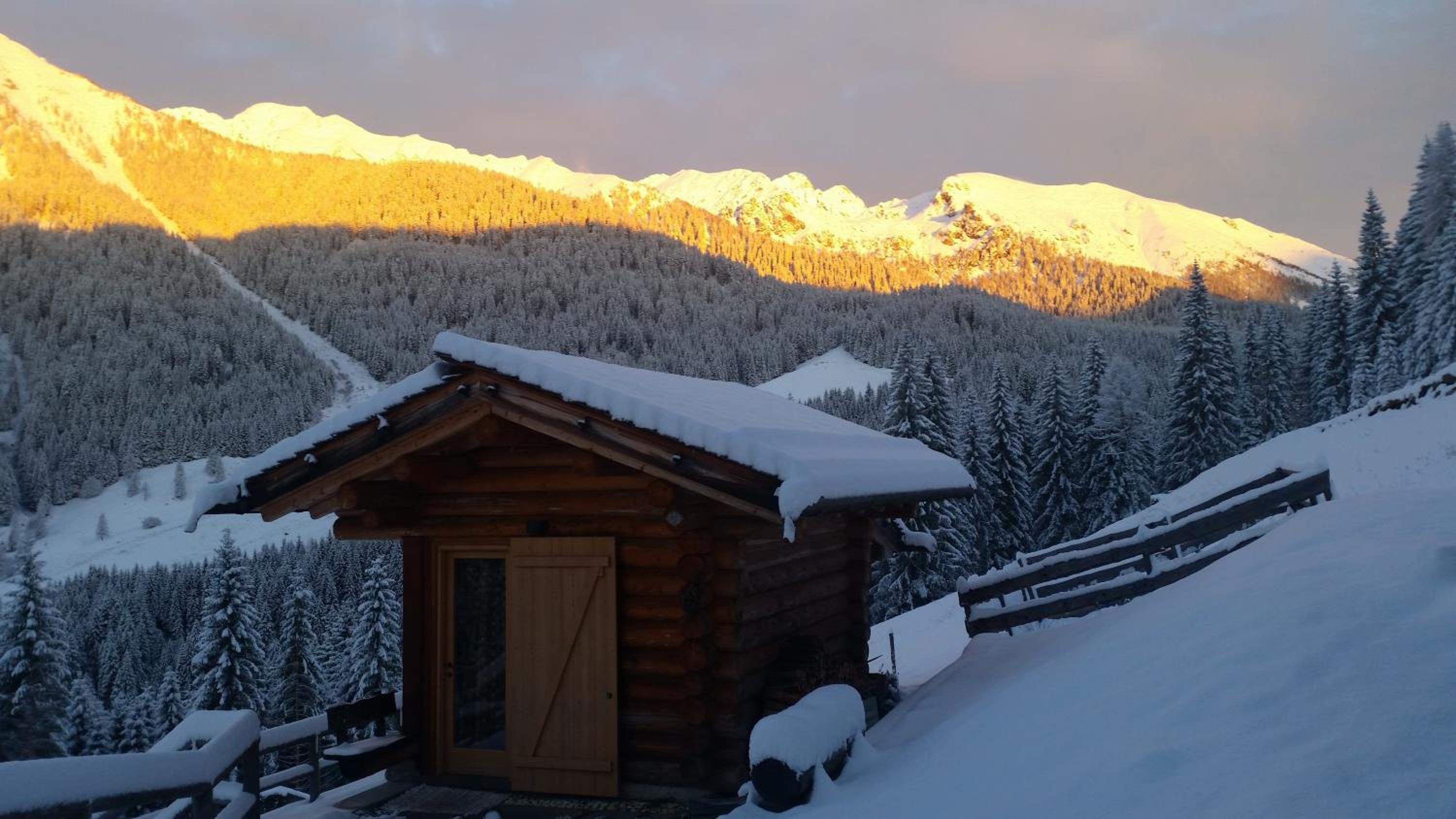 Chalet (2 Adults) - Photo 1