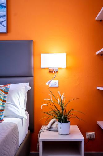 Double Room with Balcony - Photo 4
