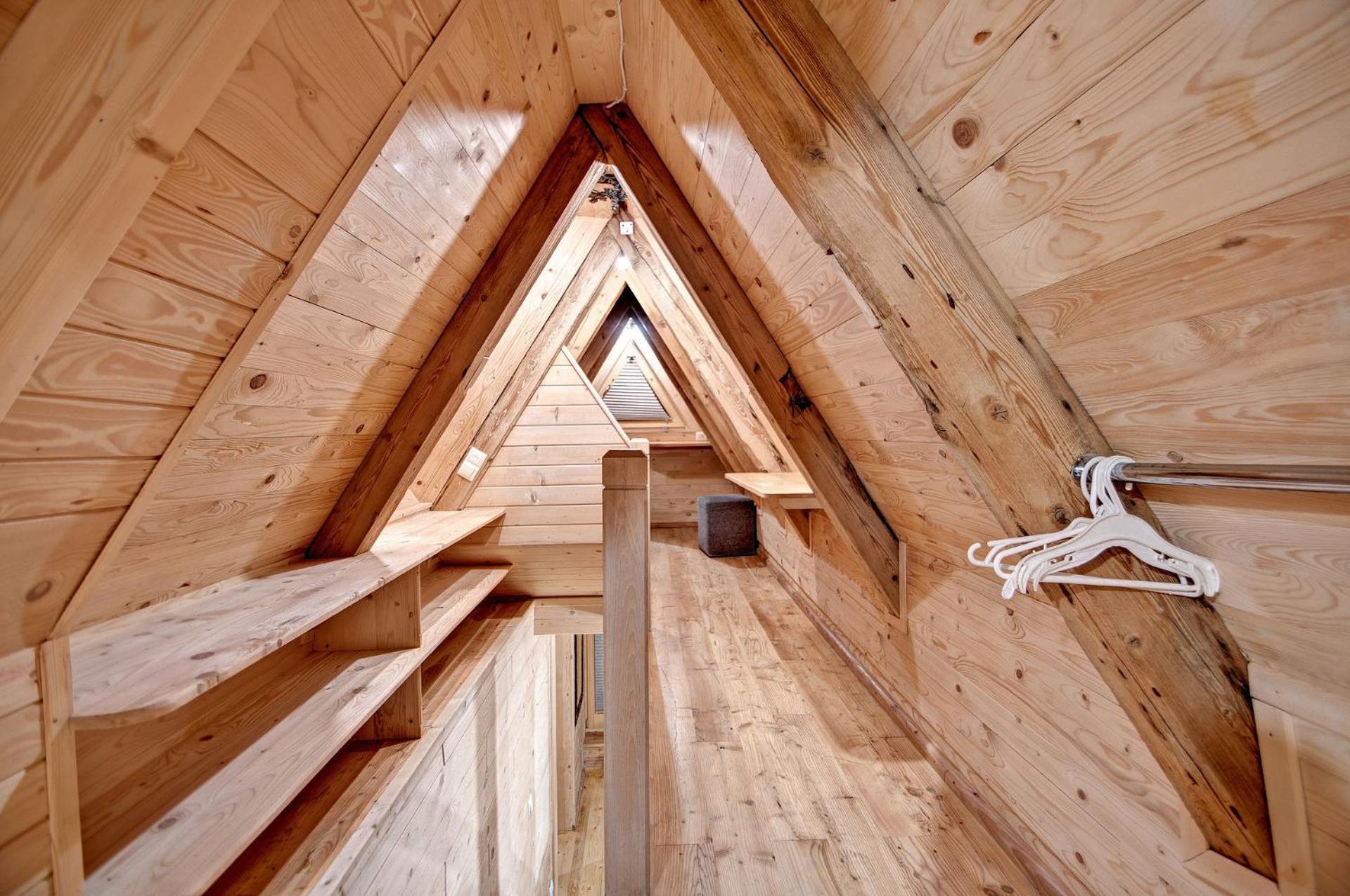 Studio Apartment - Photo 9