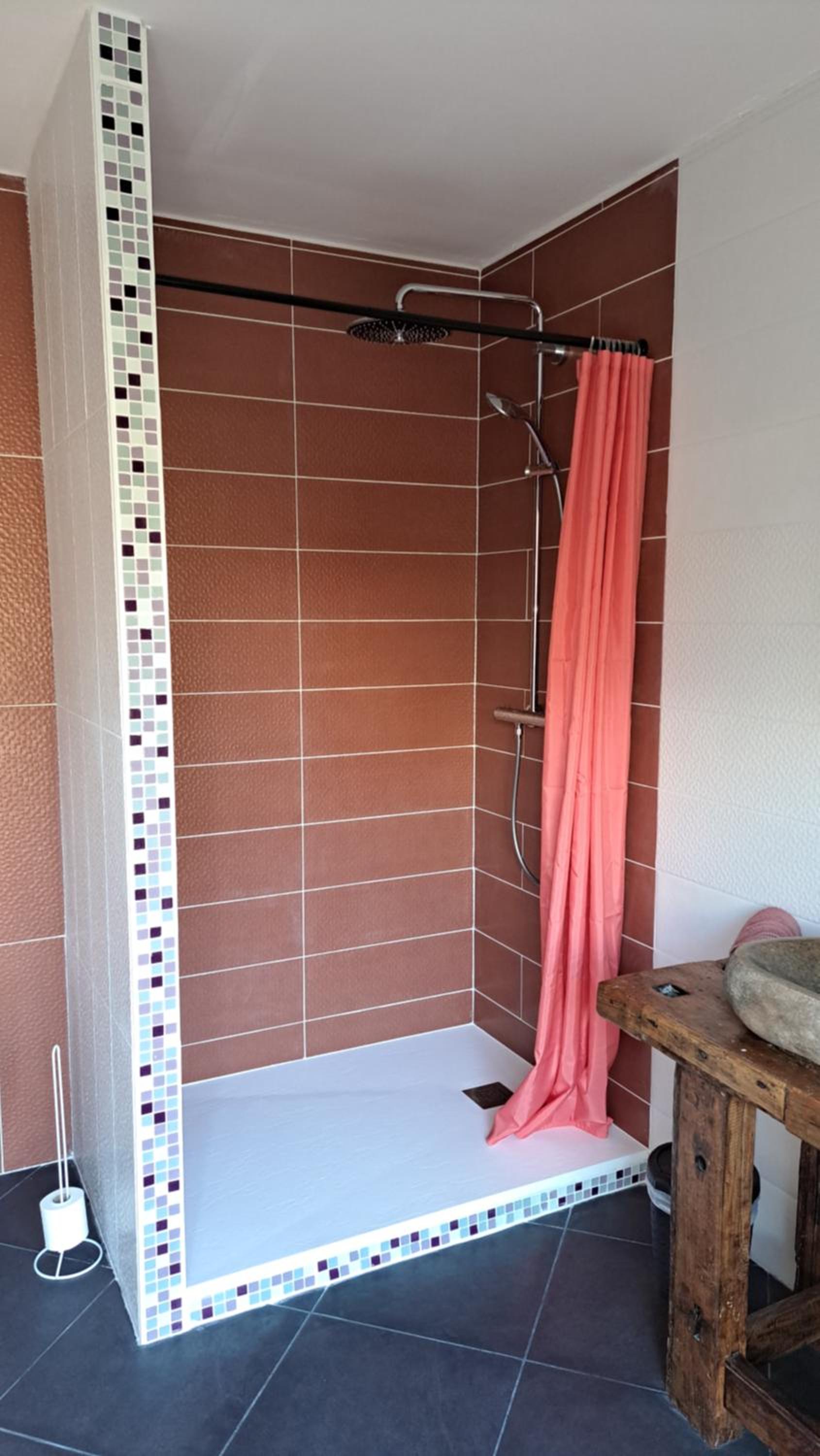 Double Room with Private Bathroom - Photo 5