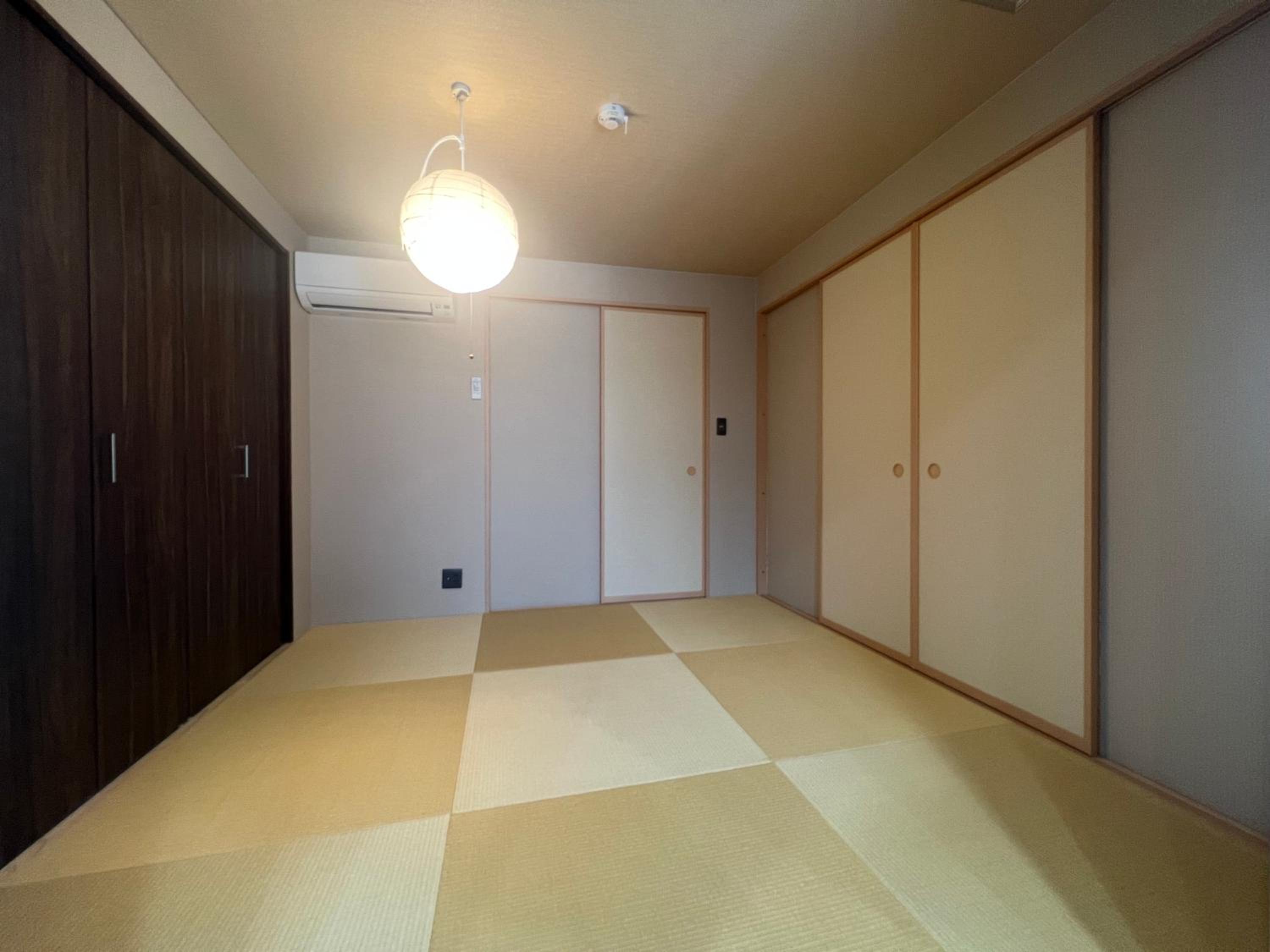 Suite with Balcony - Photo 2
