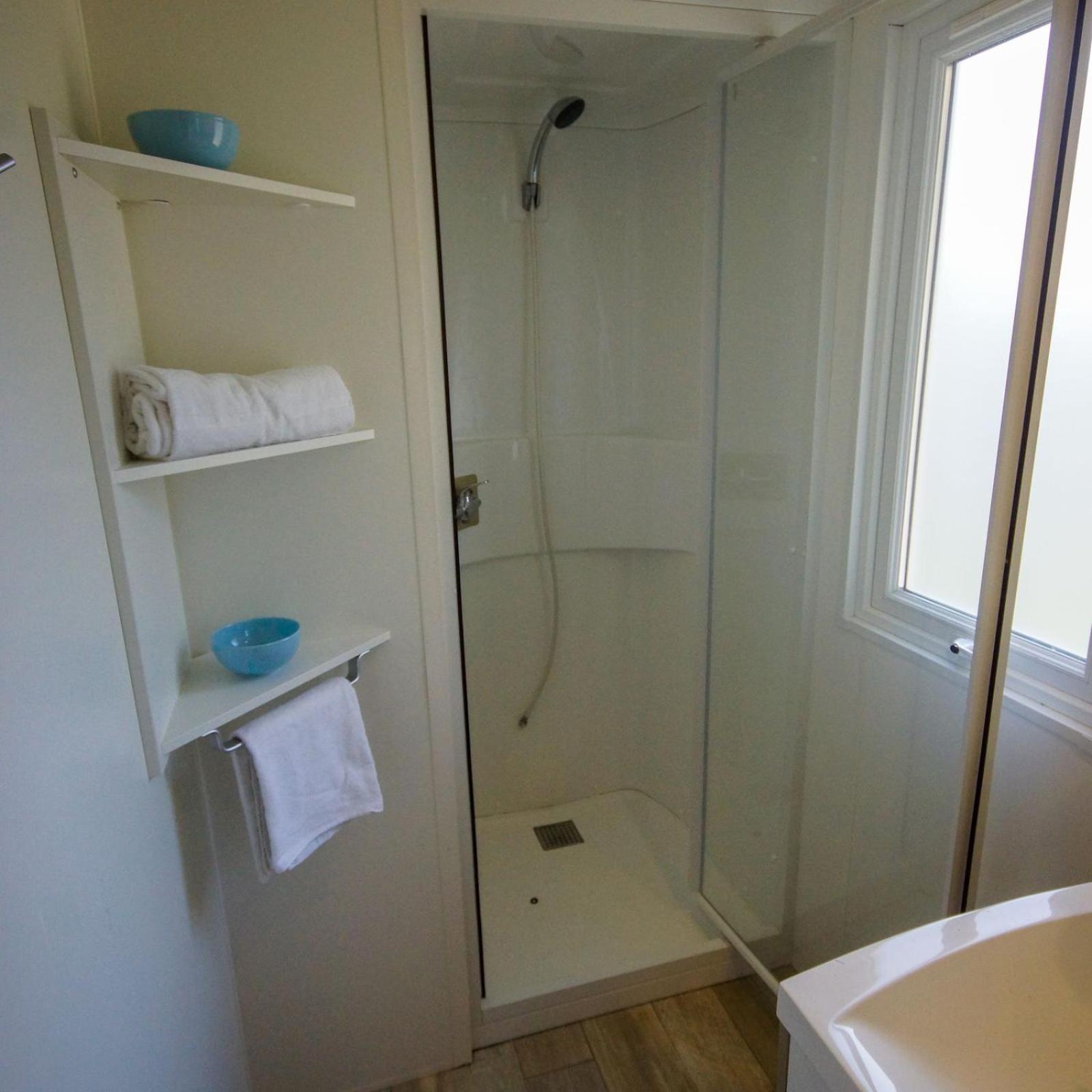 Mobile Home photo 1