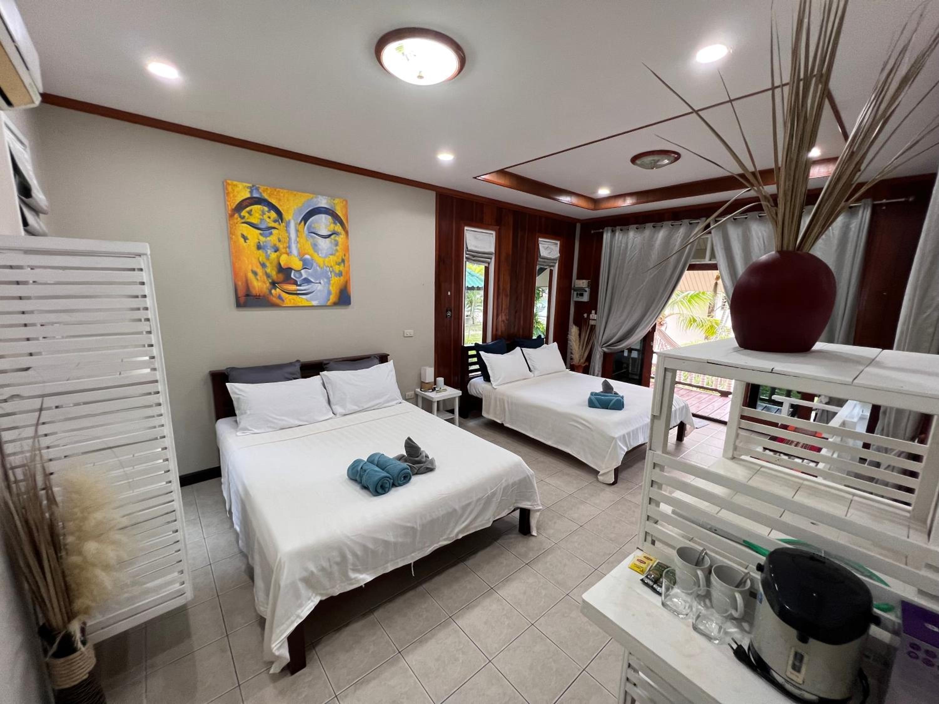 Bungalow with Sea View - Photo 1