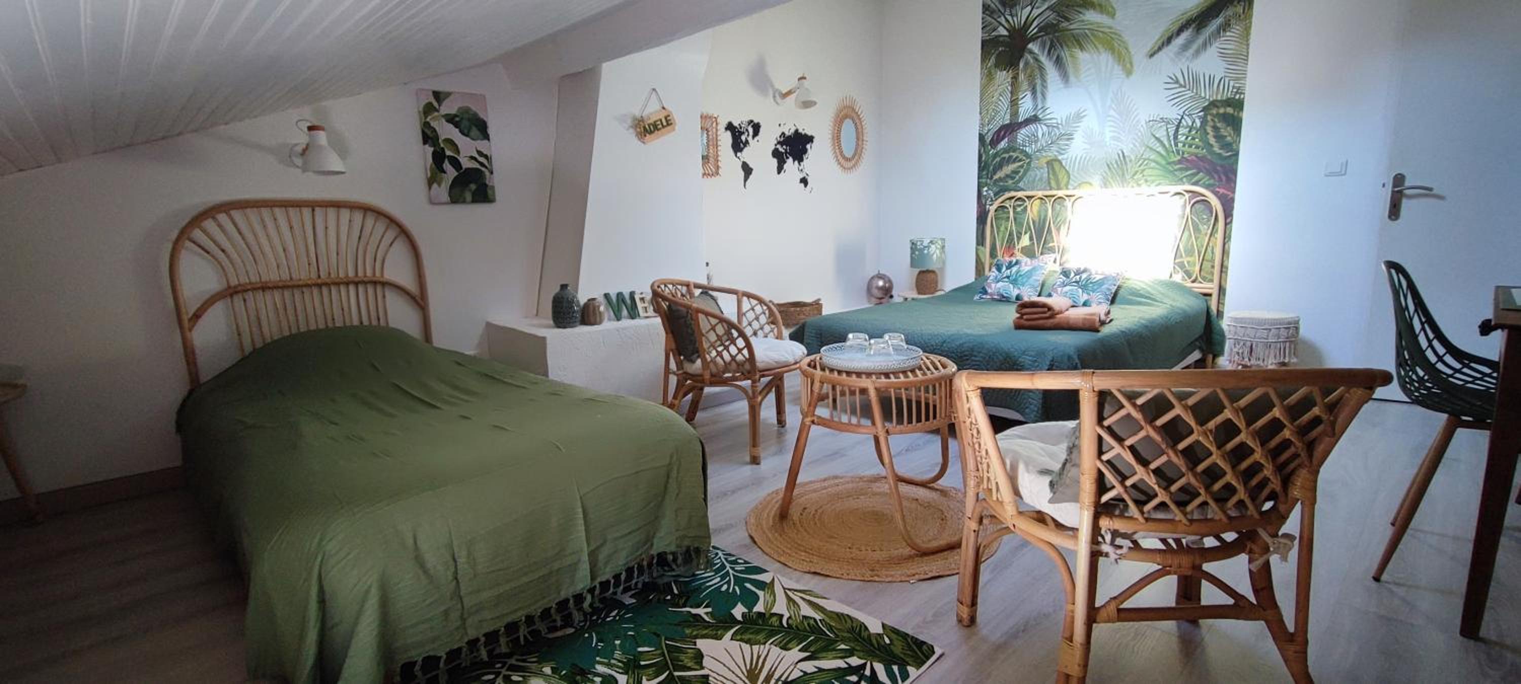 Triple Room with Shared Bathroom photo 3