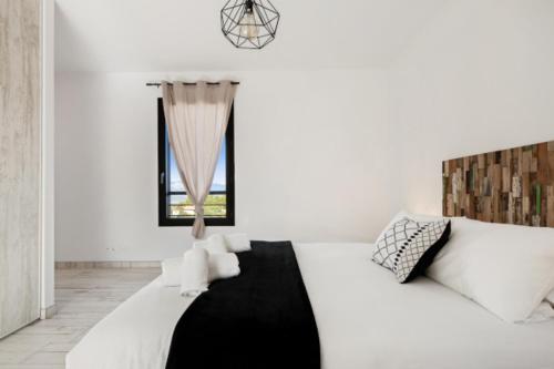 Villa with Private Pool photo 3
