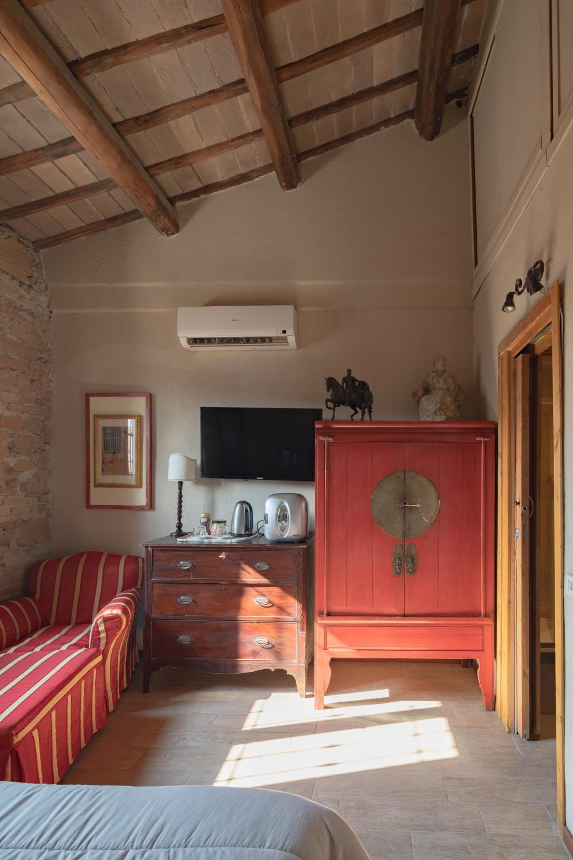 Budget Double Room photo 1