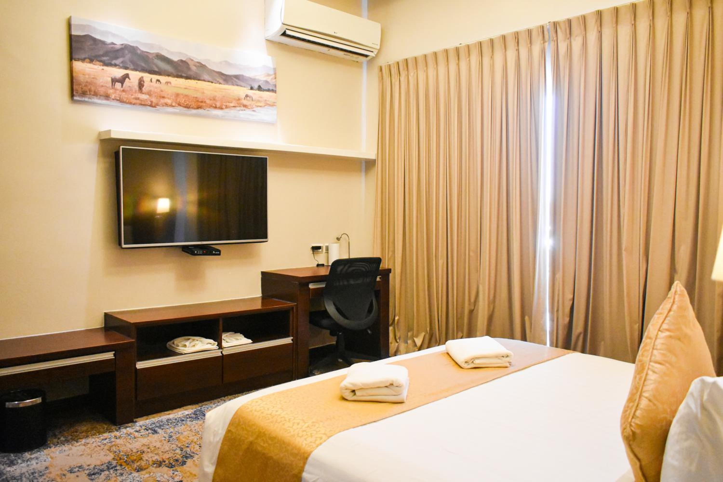 Presidential Suite III