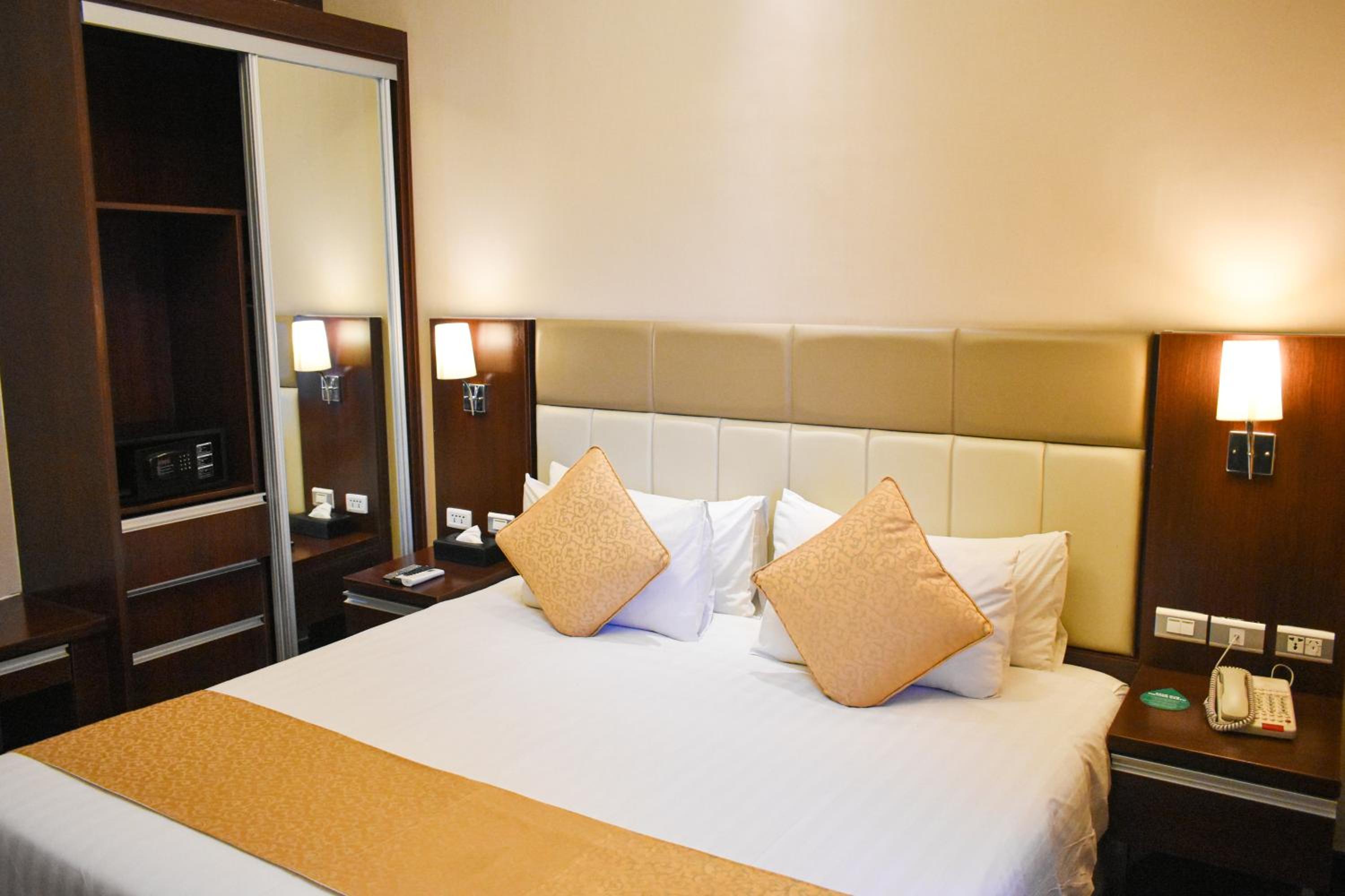 Presidential Suite III photo 2