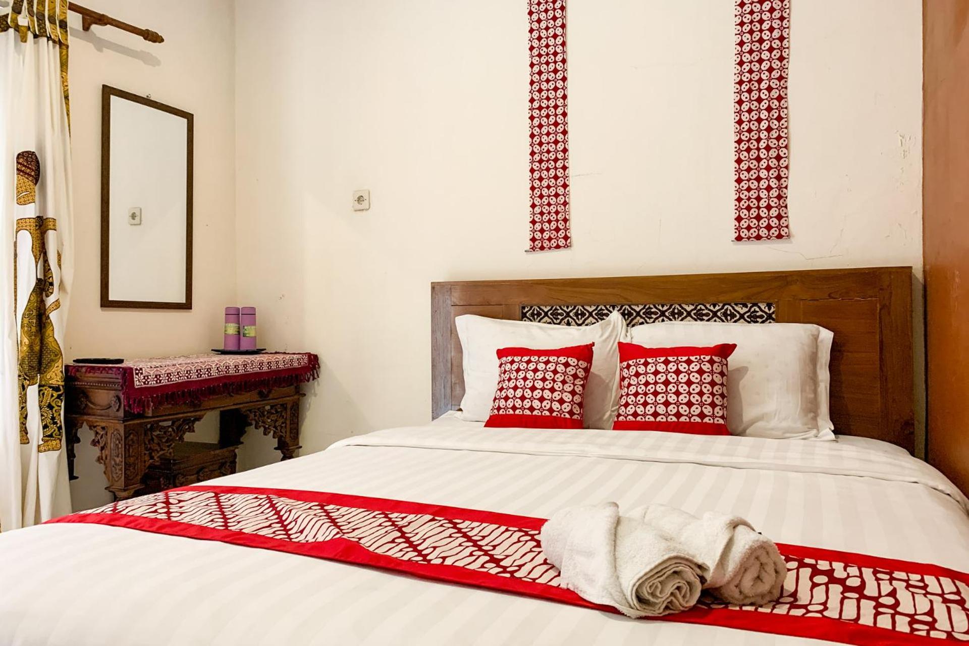 Economy Double Room