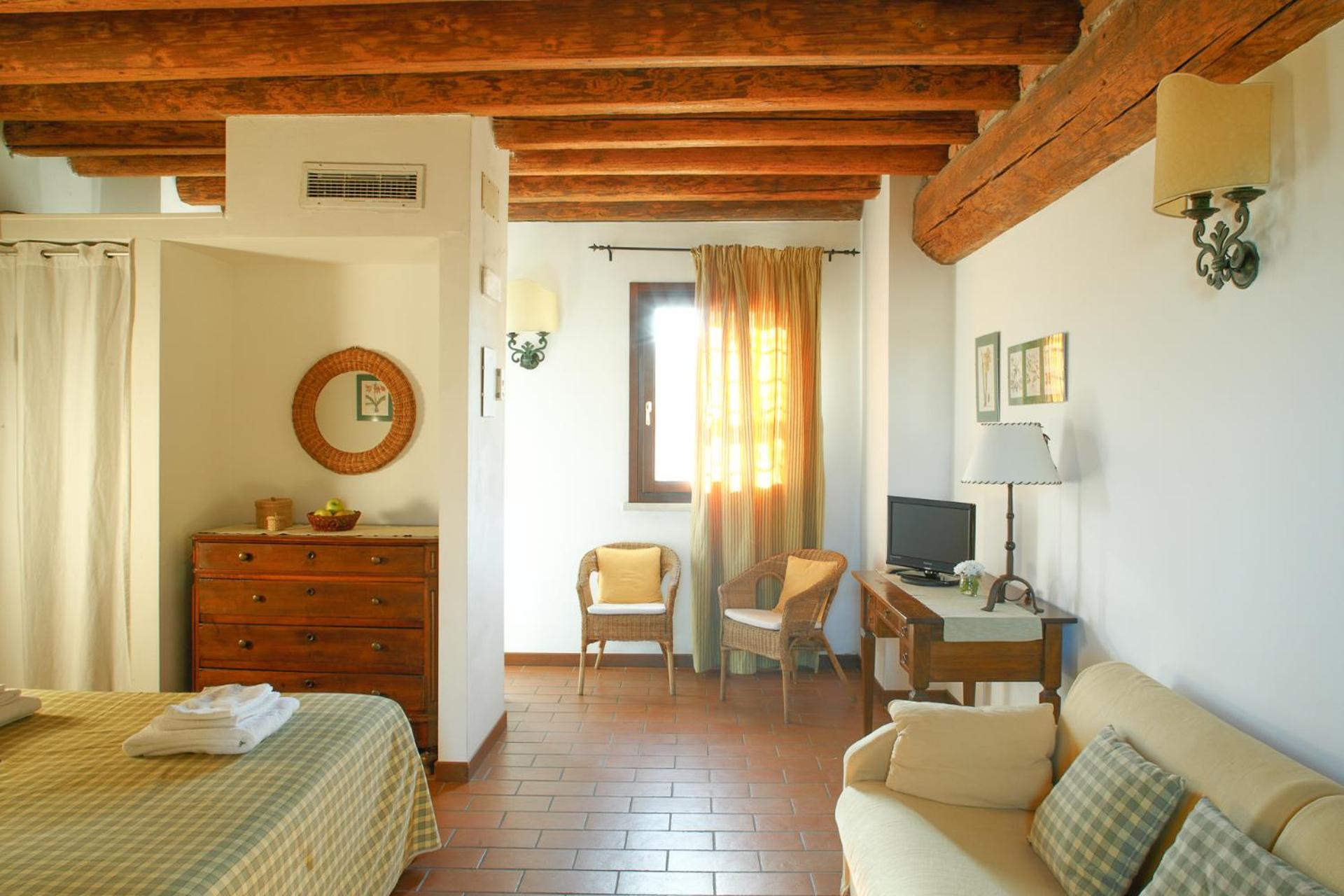 Double or Twin Room - Disability Access photo 1
