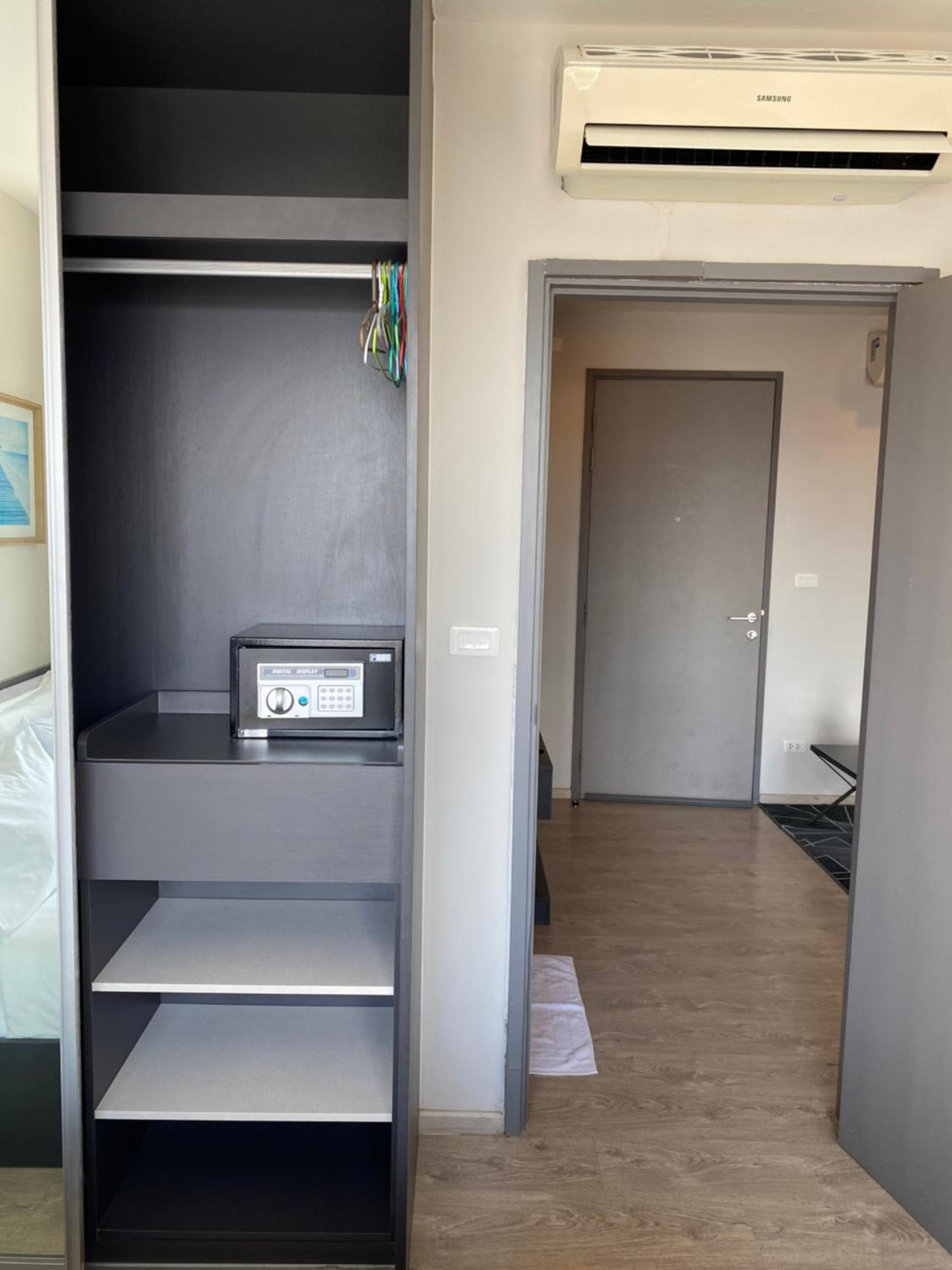One-Bedroom Apartment - Photo 24