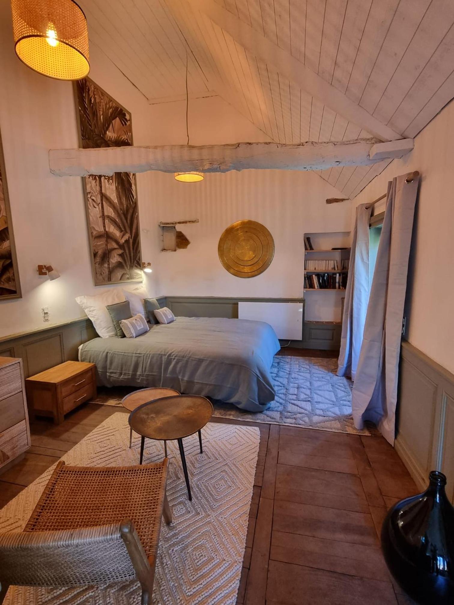 King Room with Garden View - Photo 2