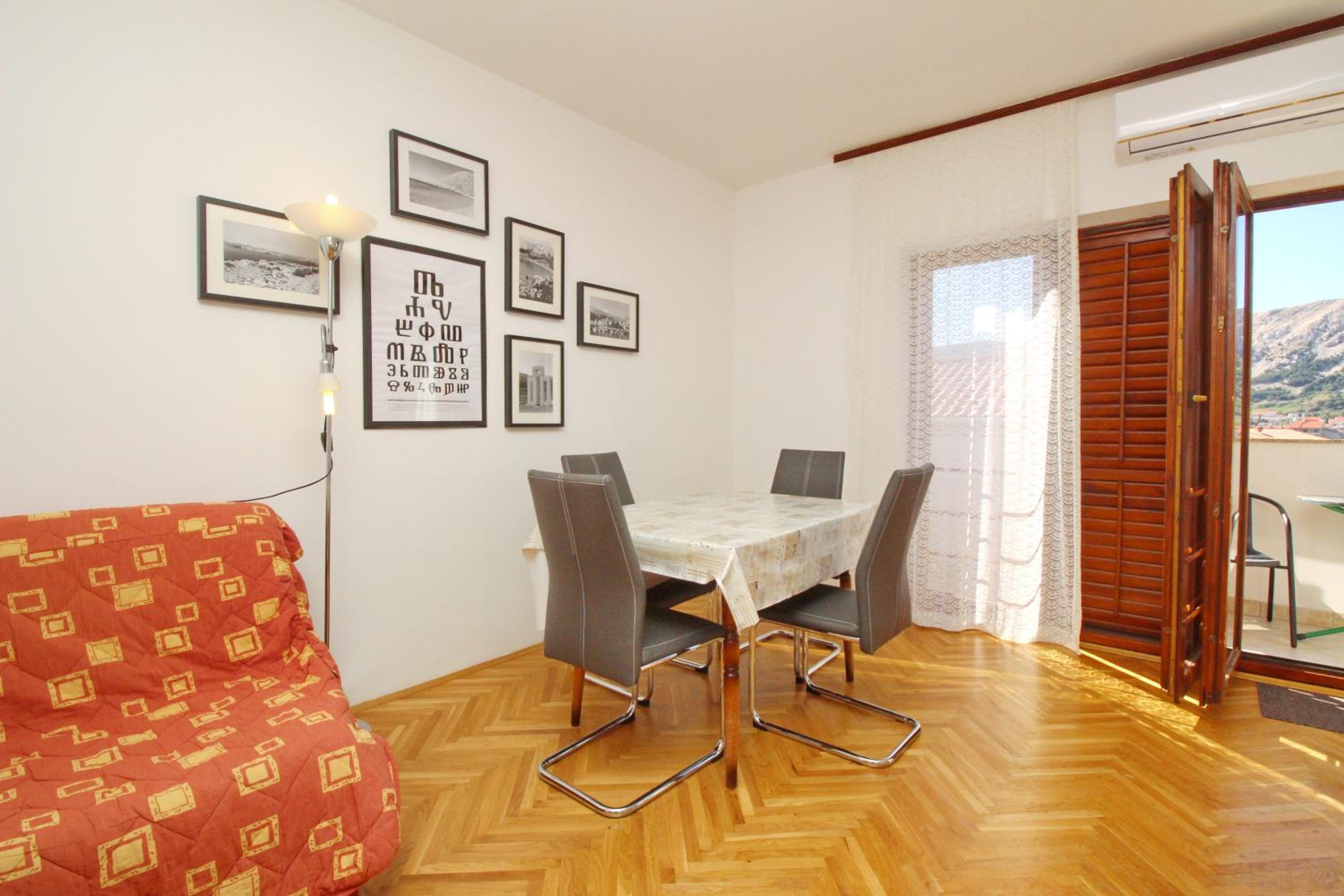 Apartment with Balcony