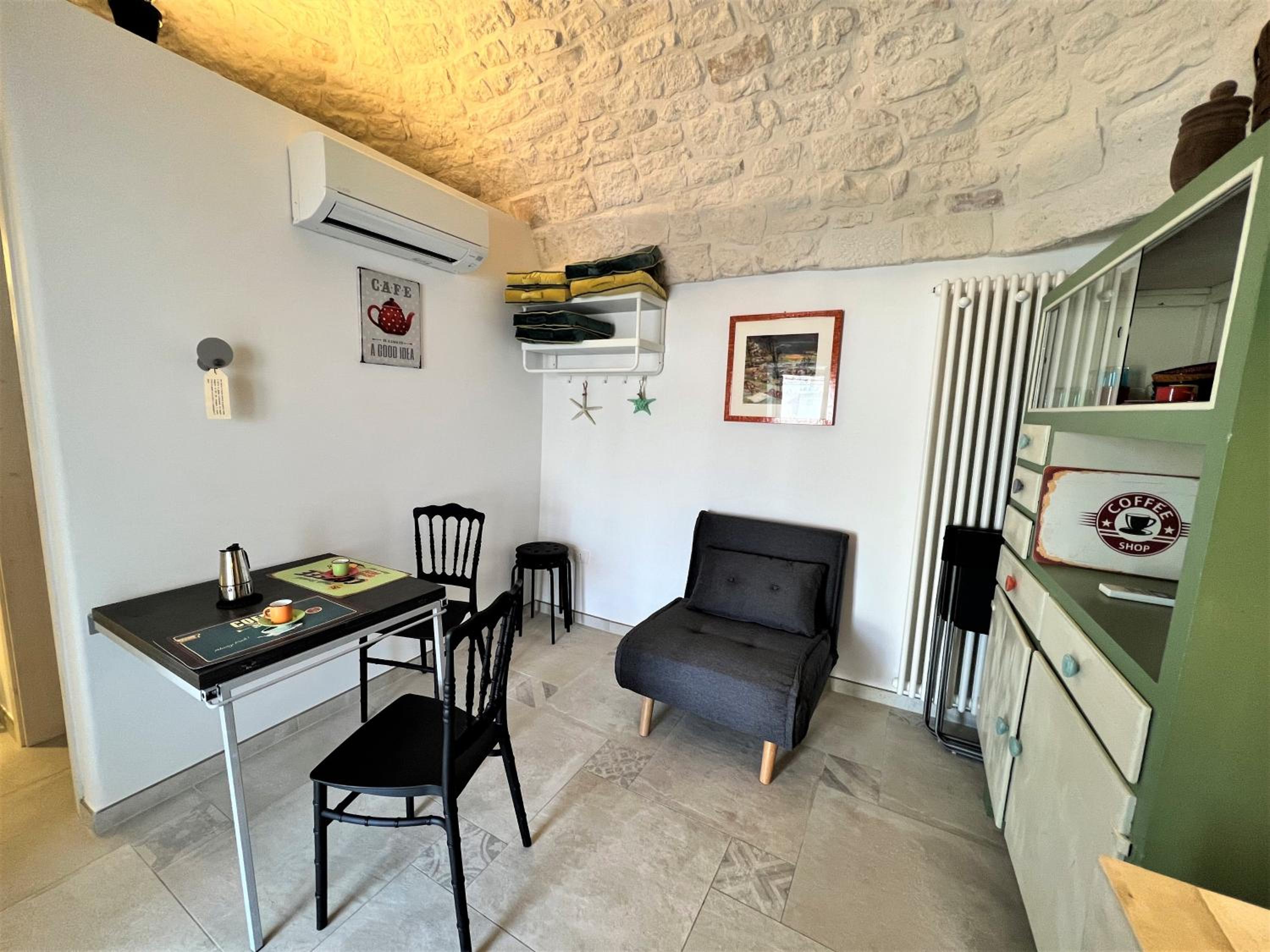 One-Bedroom House photo 3
