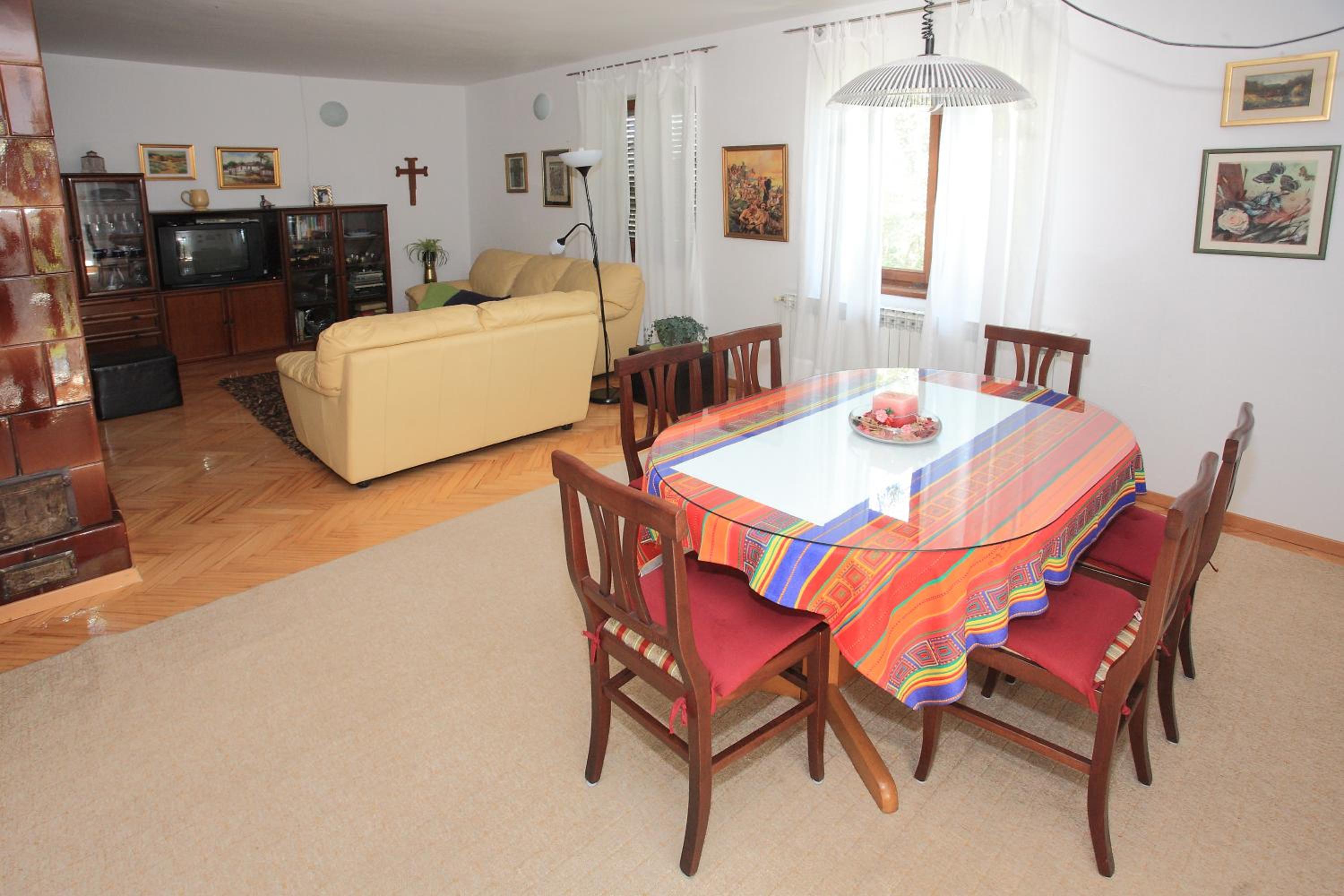 Three-Bedroom Apartment with Garden View photo 2