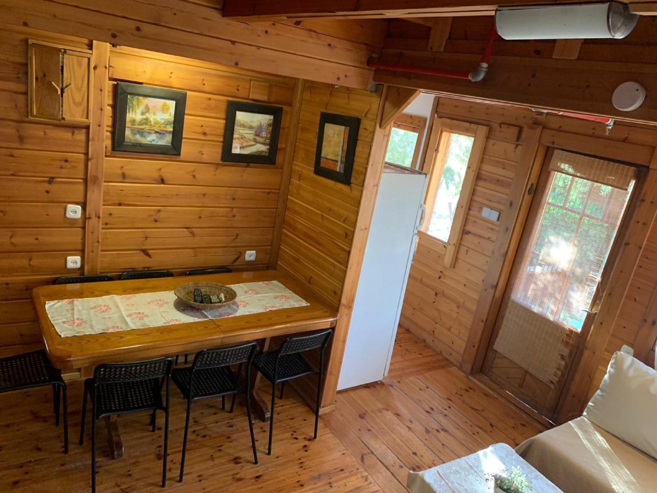 Cottage with two bedrooms & gallery photo 3