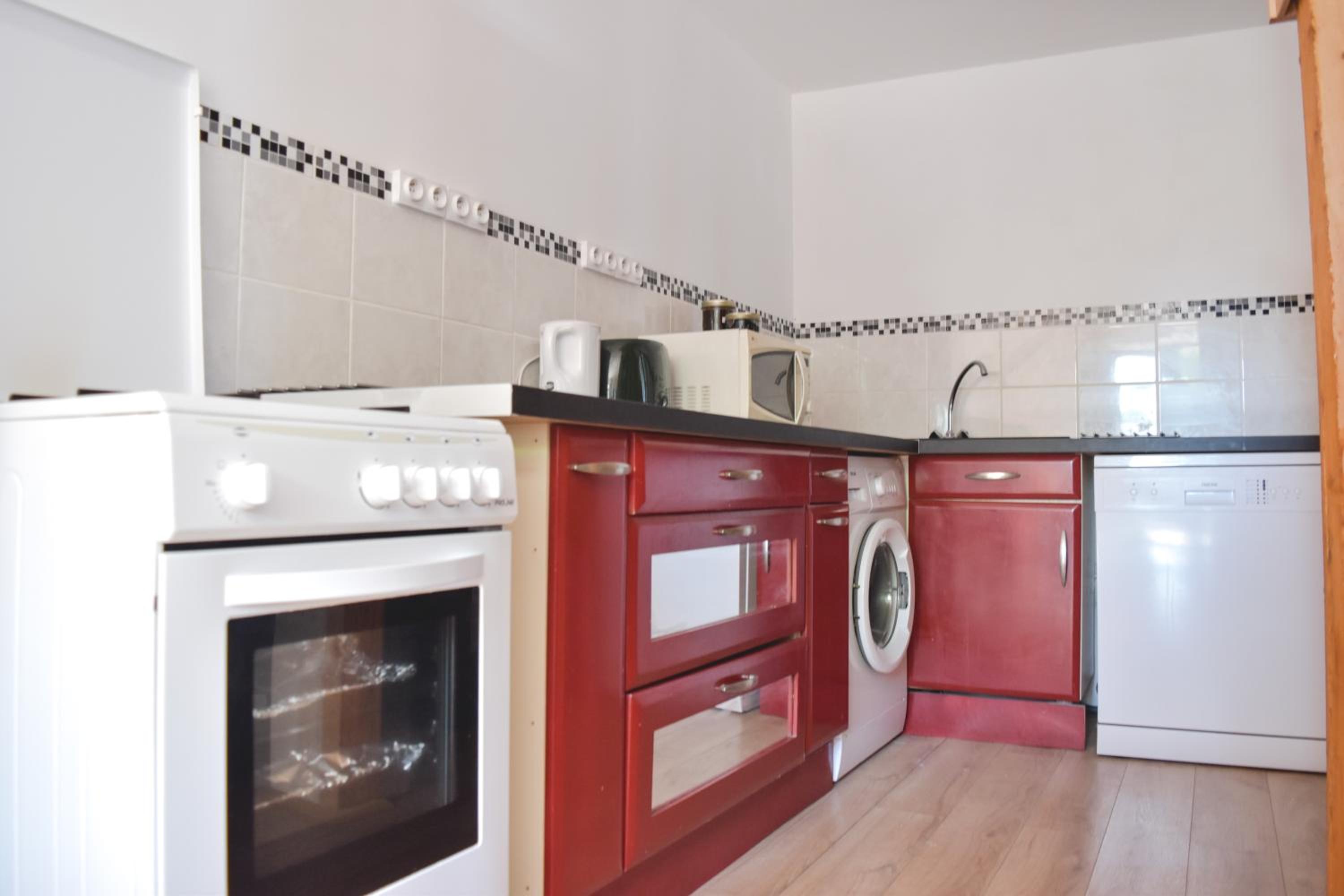 Three-Bedroom House - Photo 123