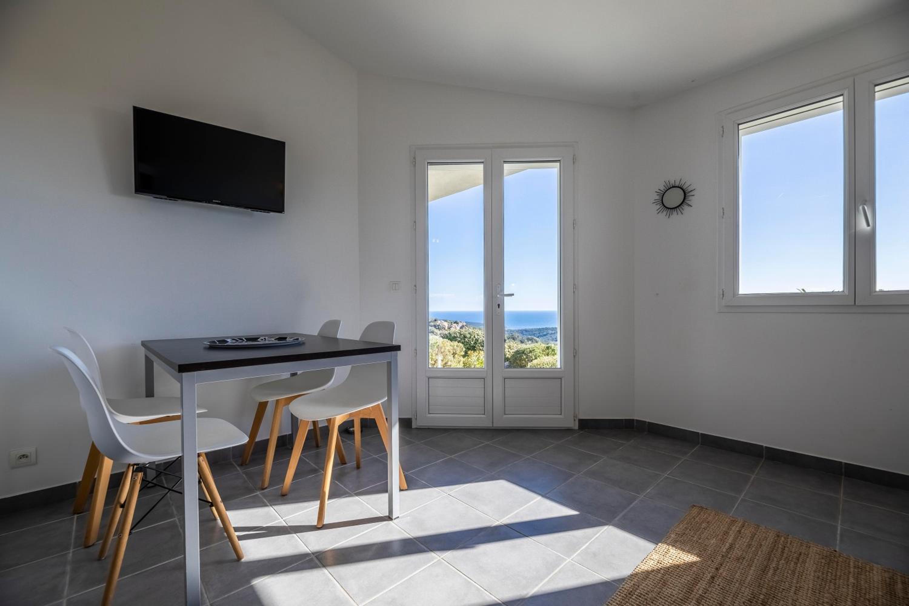 One-Bedroom Villa with Sea View