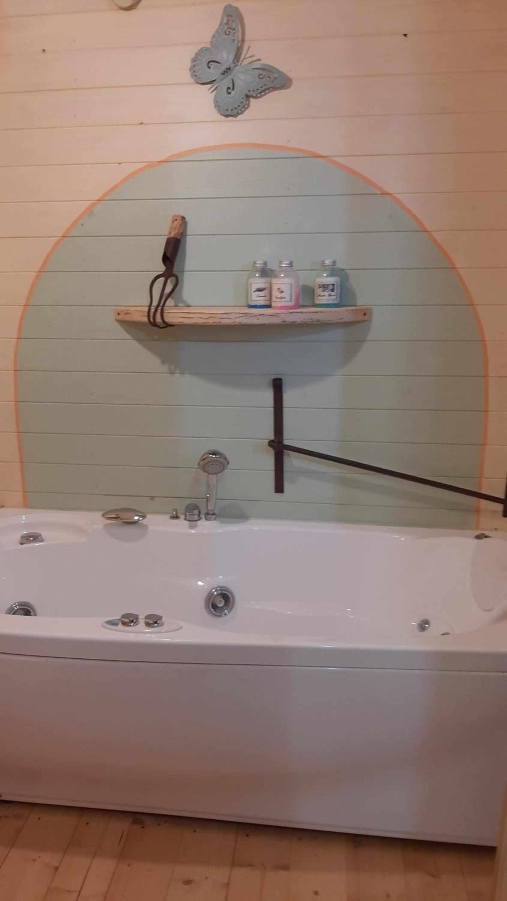 Studio with Spa Bath