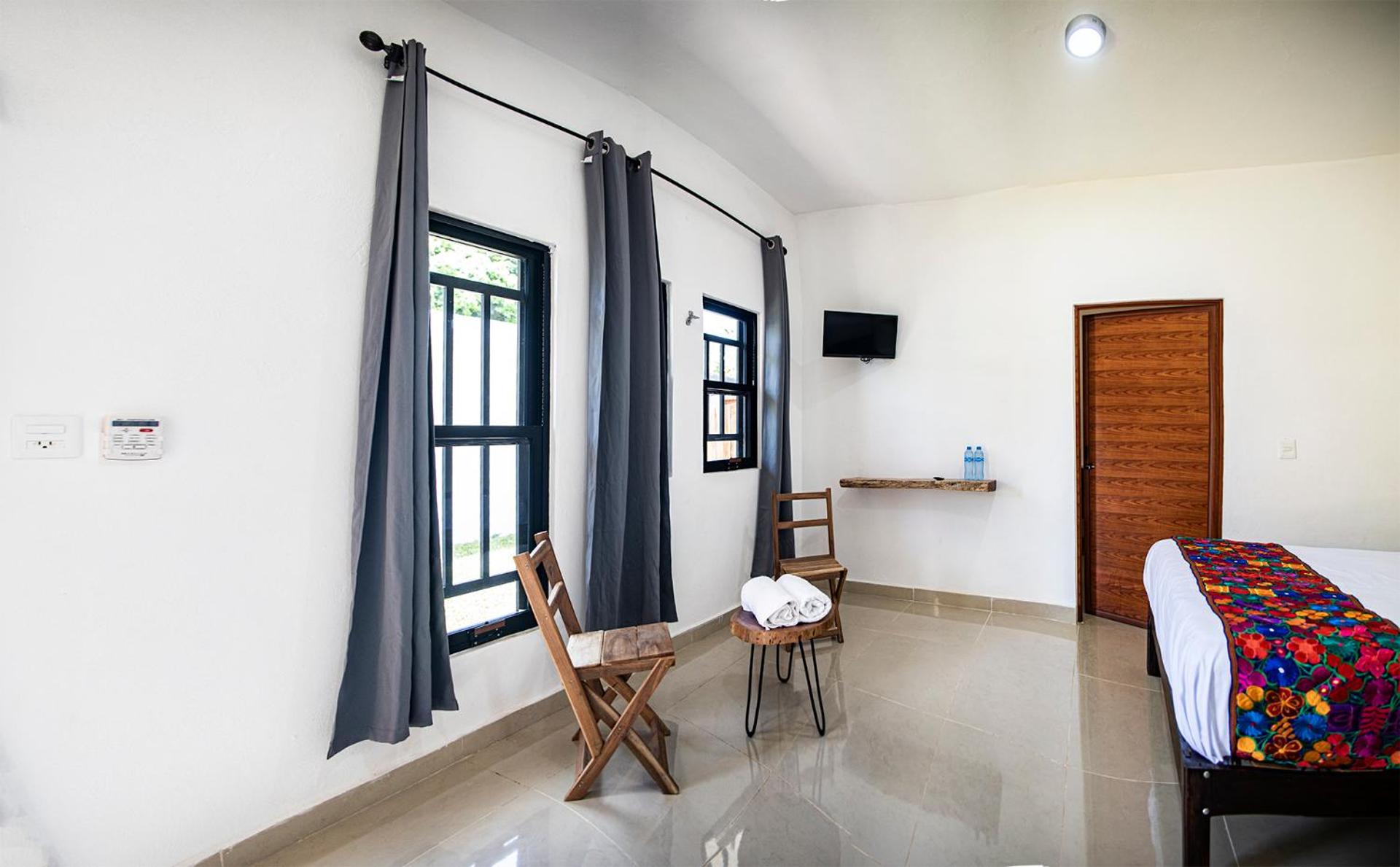 Triple Room with Private Bathroom