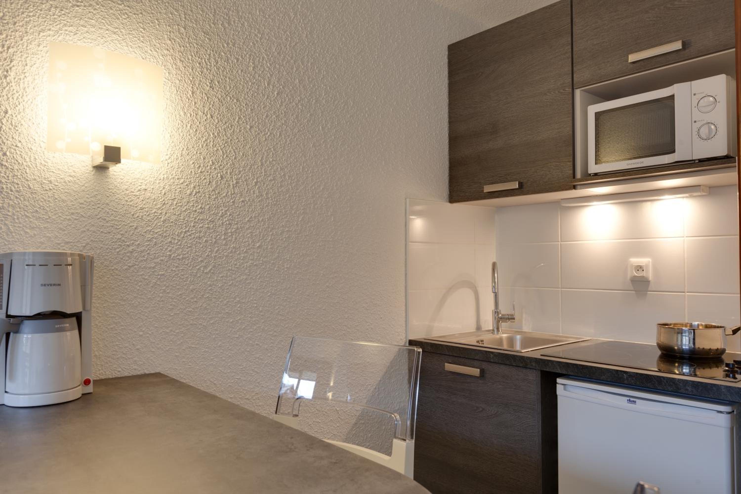 Studio (2 Adults) photo 2