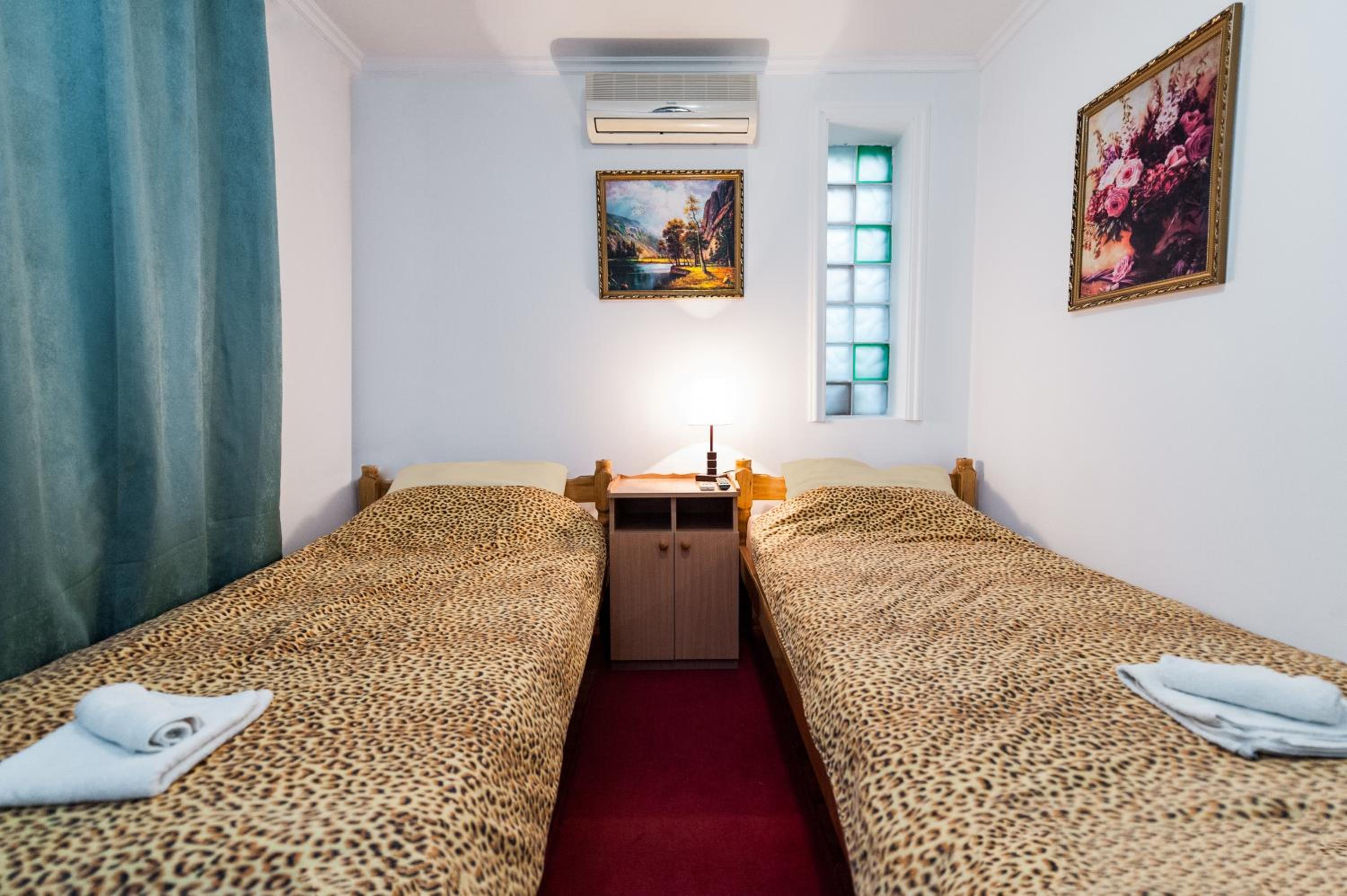 Villa photo 2