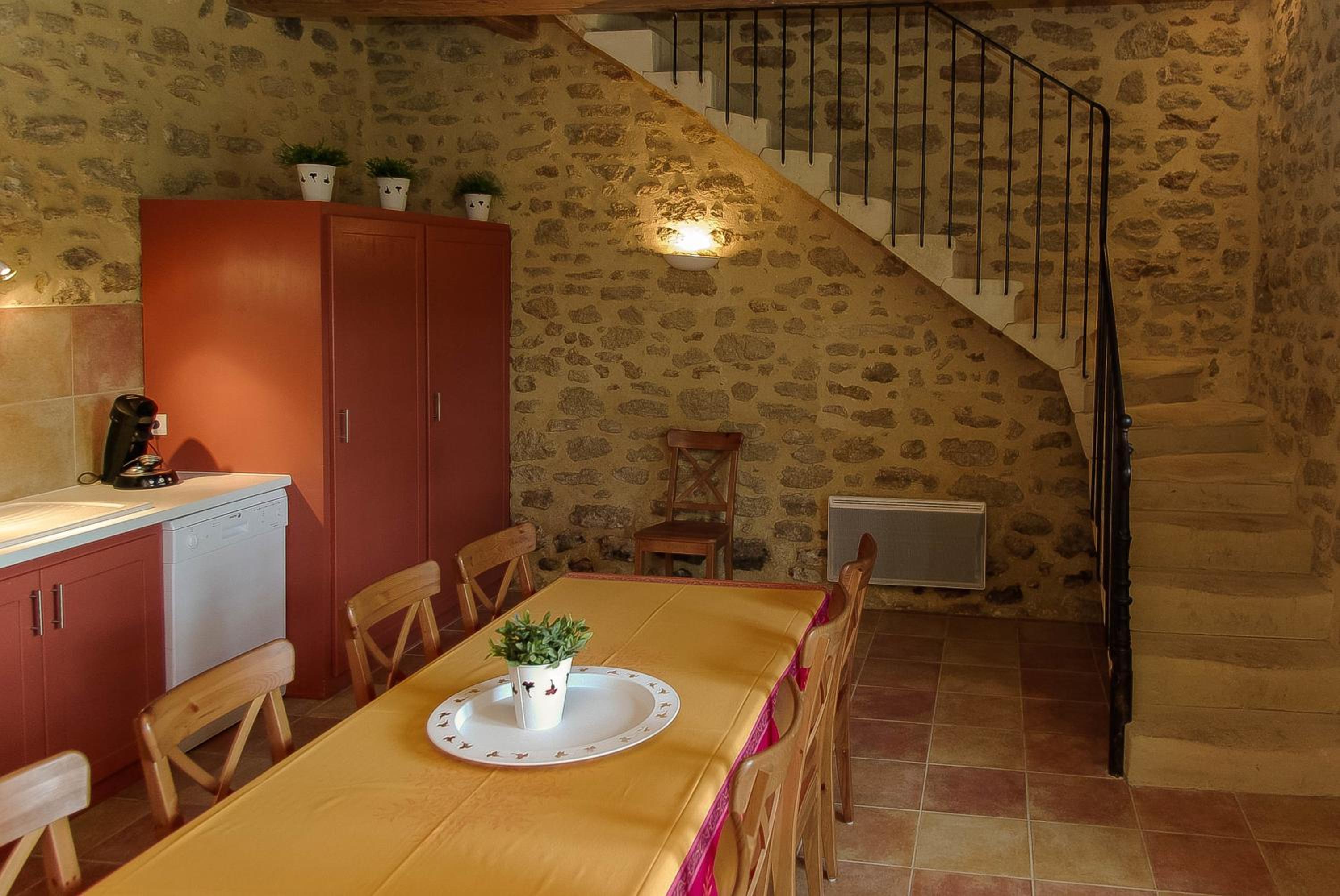 Cottage (8 Adults)
