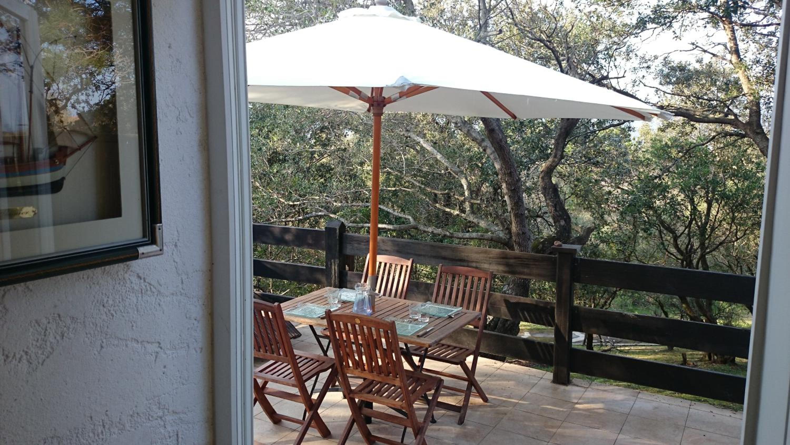 Bungalow with Patio photo 3