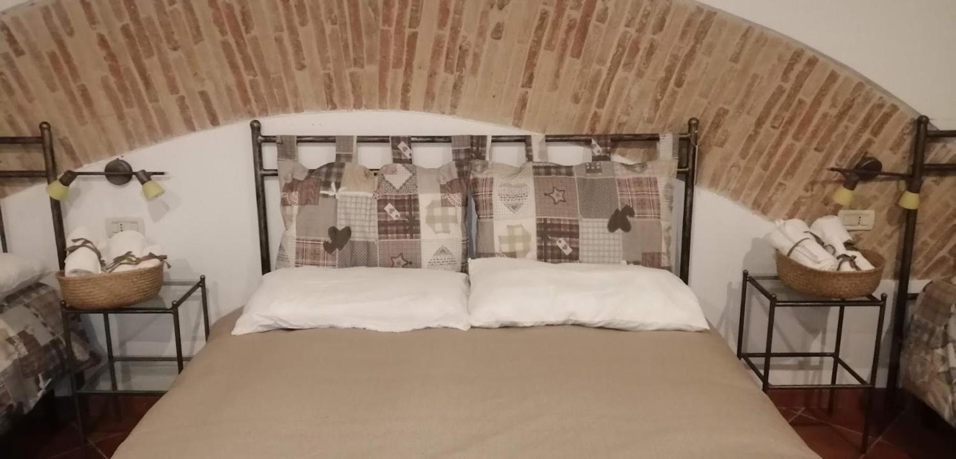 Quadruple Room with Private Bathroom photo 2