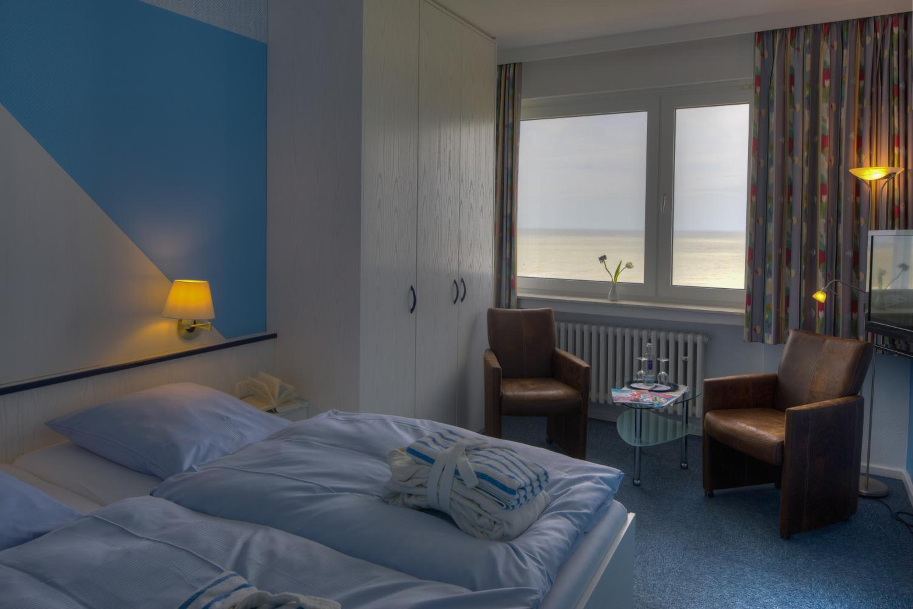 Double Room with Sea View photo 2