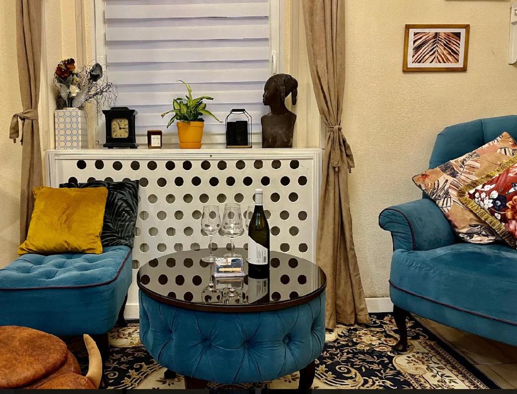 Two-Bedroom Apartment - Photo 1