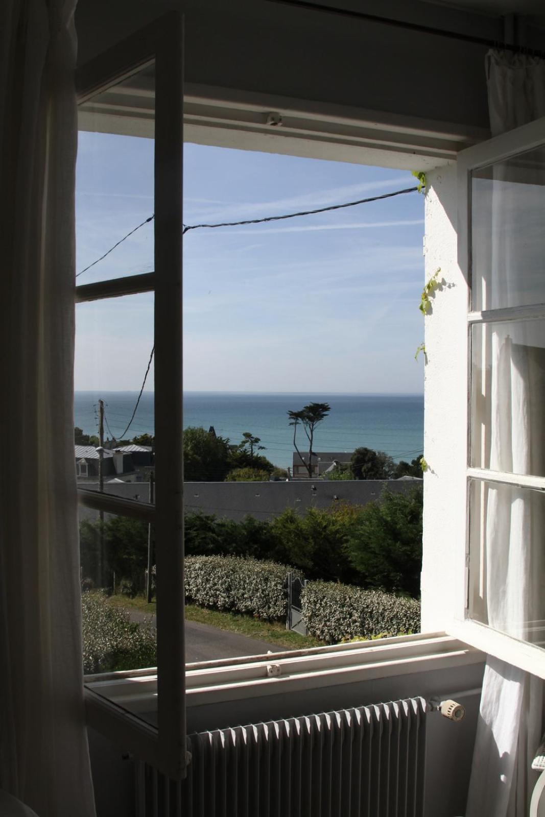 Double Room with Private External Bathroom photo 3