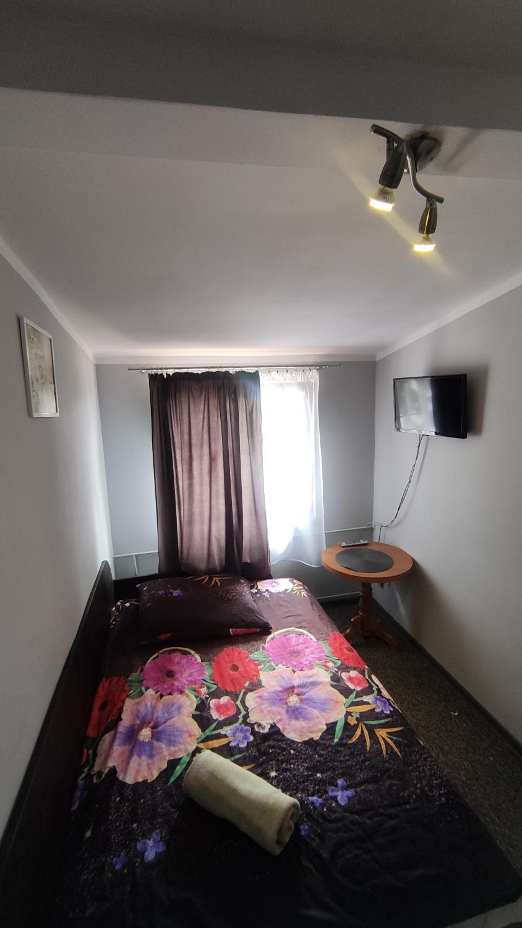 Single Room with Shared Toilet photo 2
