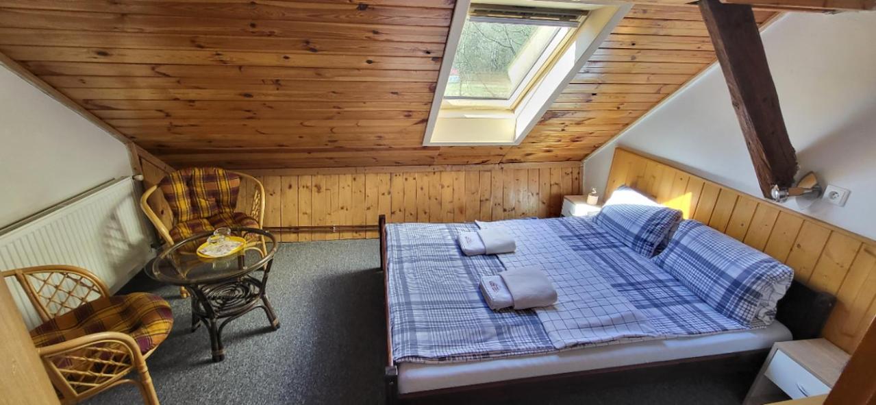 Budget Double Room photo 1