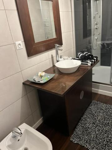 Double Room with Private Bathroom - Photo 7