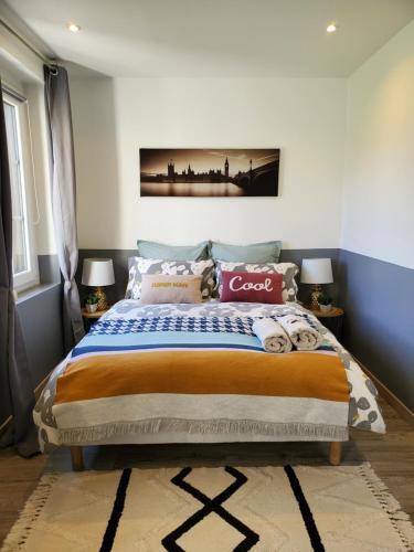 Double Room with Shared Bathroom