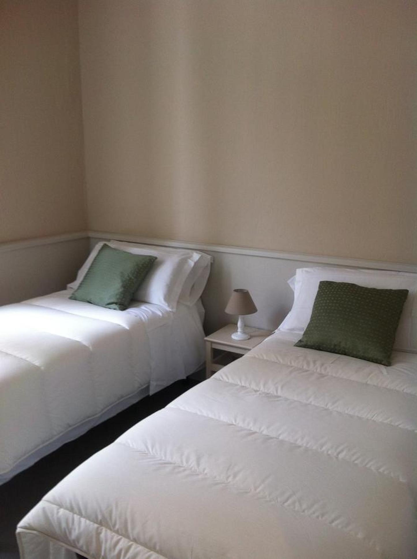 Single Room with Private External Bathroom photo 1