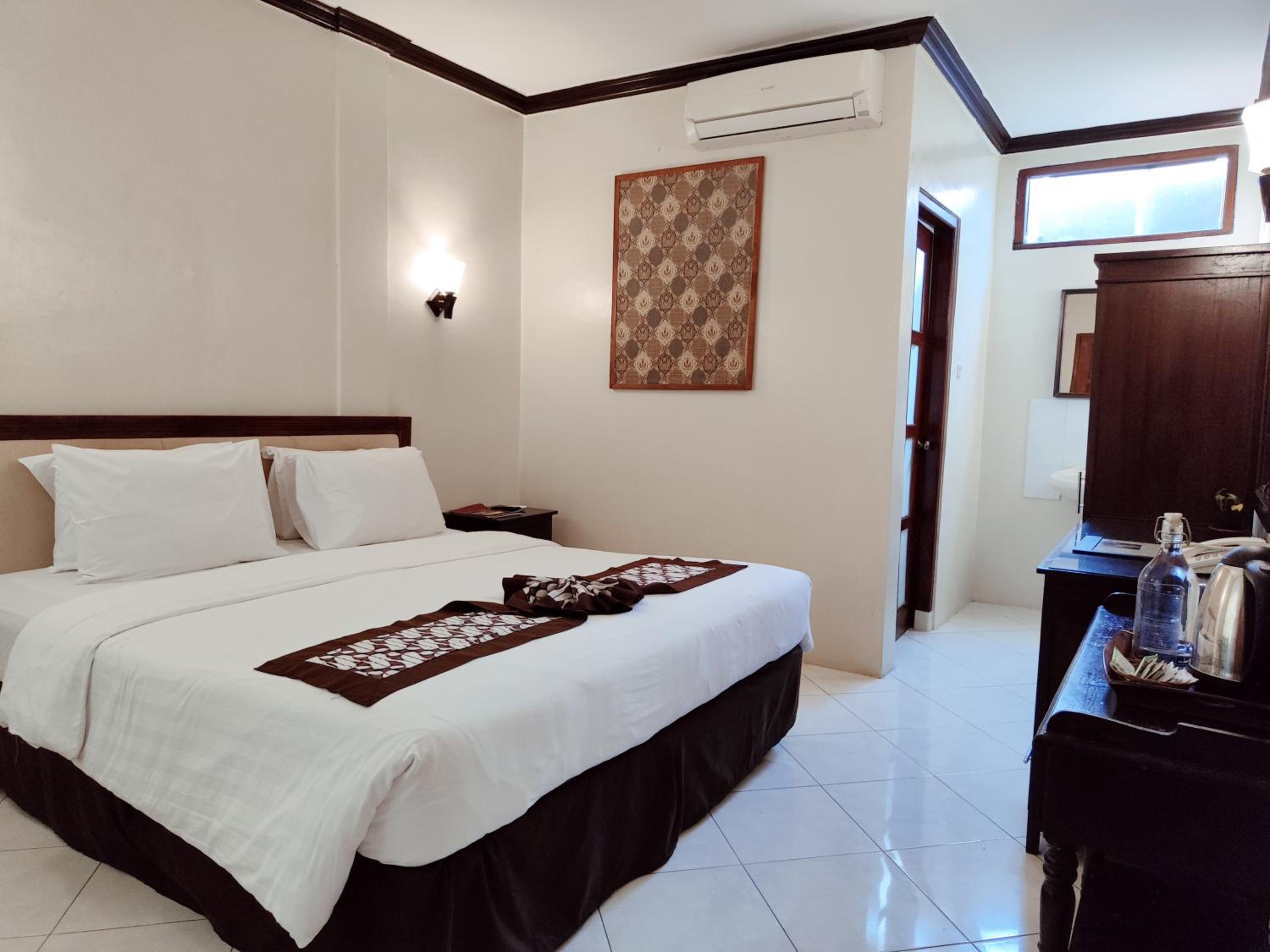 Superior Deluxe Double or Twin Room