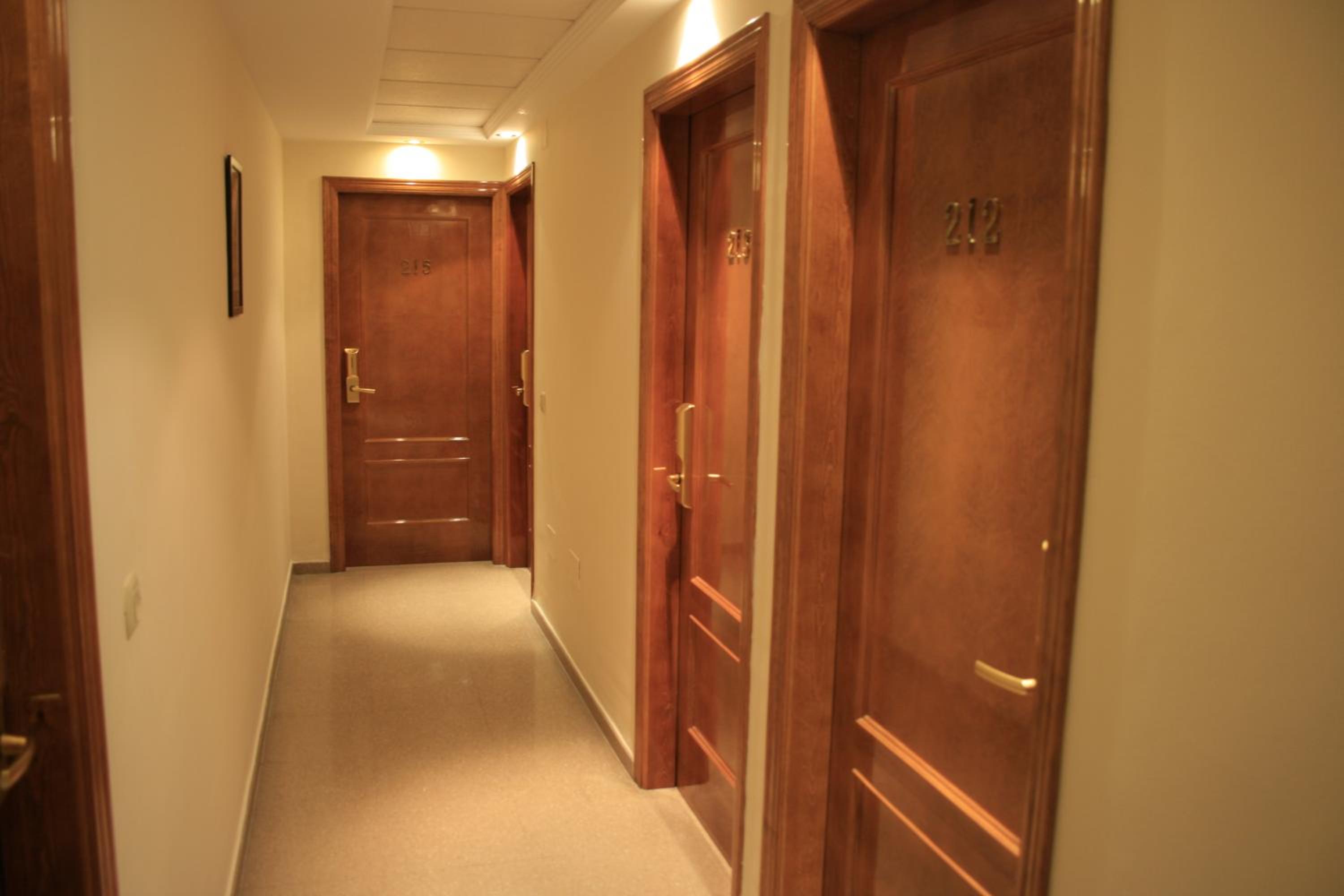 Single Room photo 2