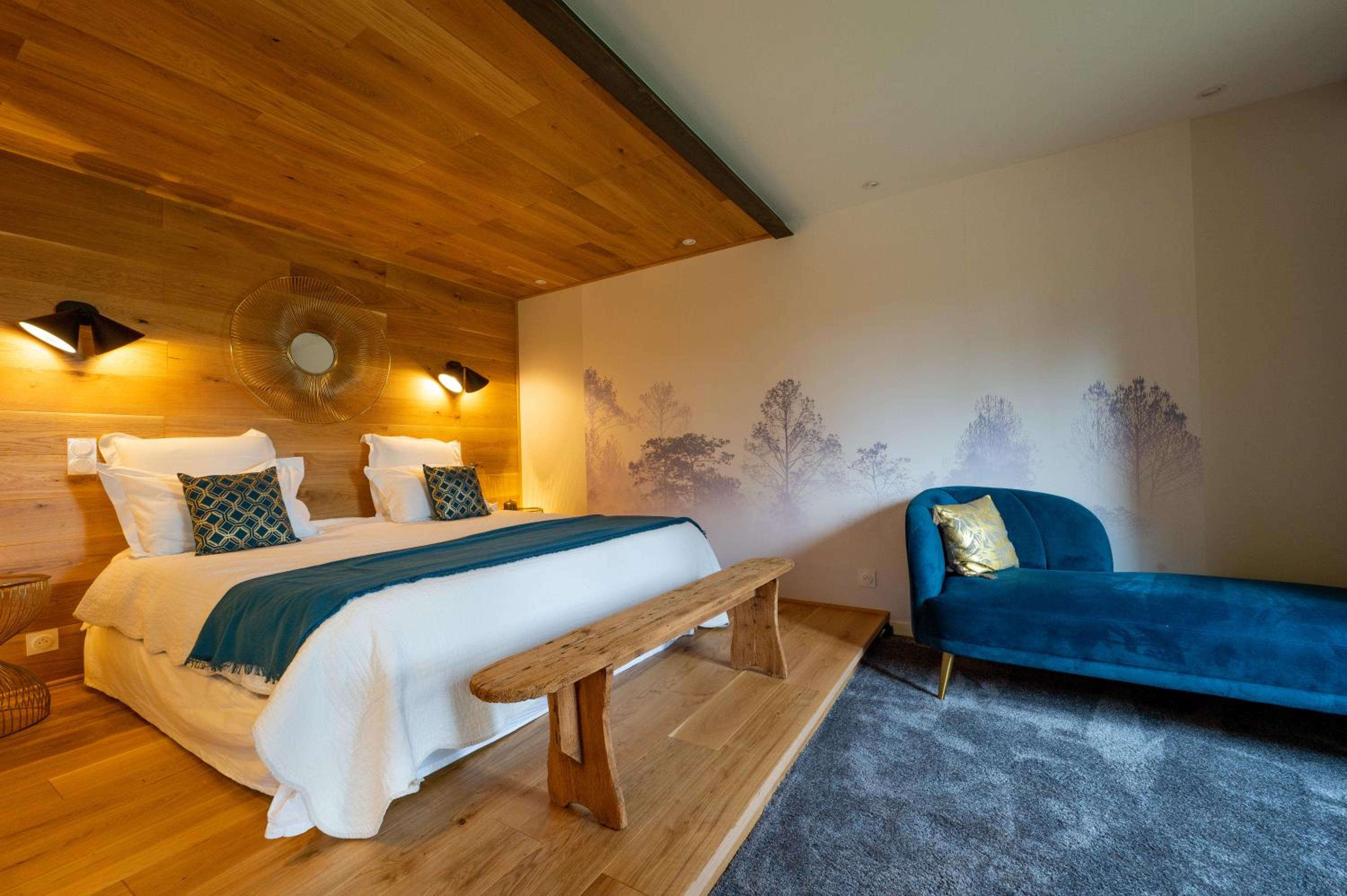 Deluxe Double Room with Shower photo 3