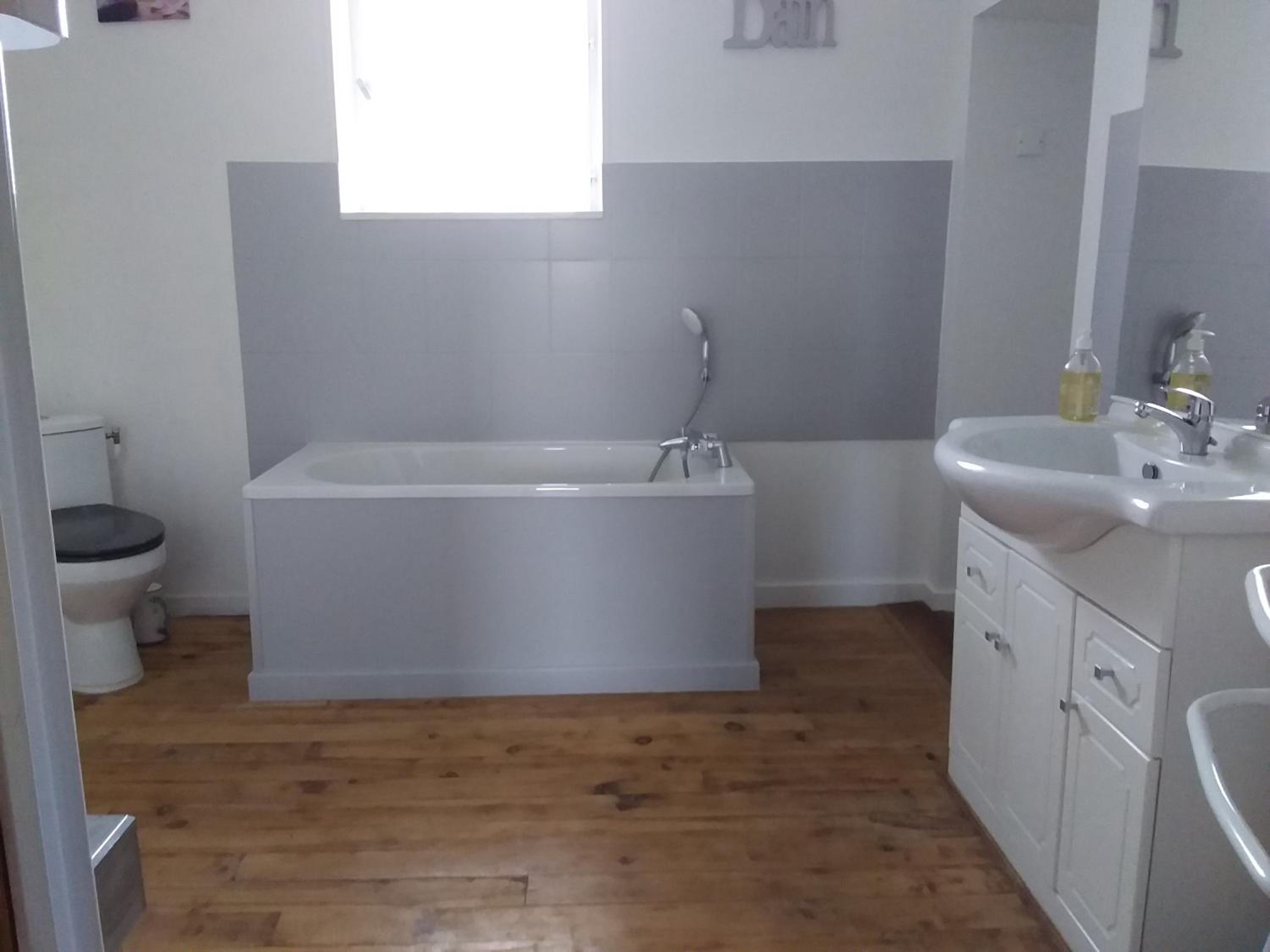 Family Room - Photo 1