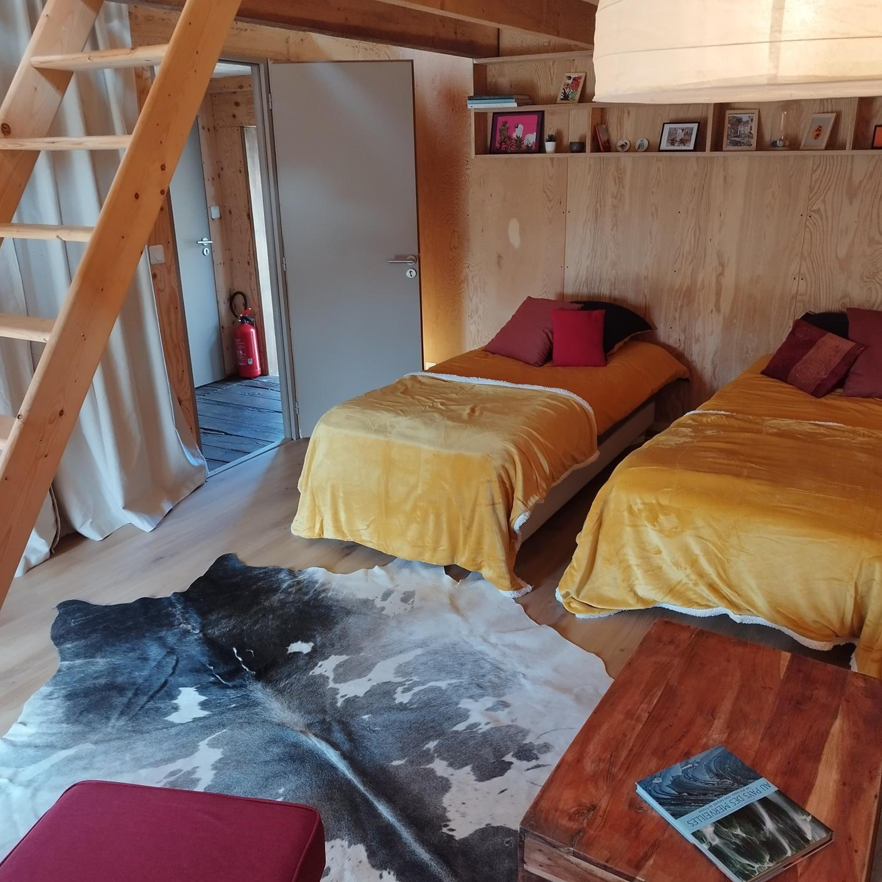 Suite - Photo 8