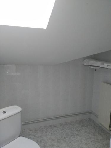 Budget Double Room photo 2