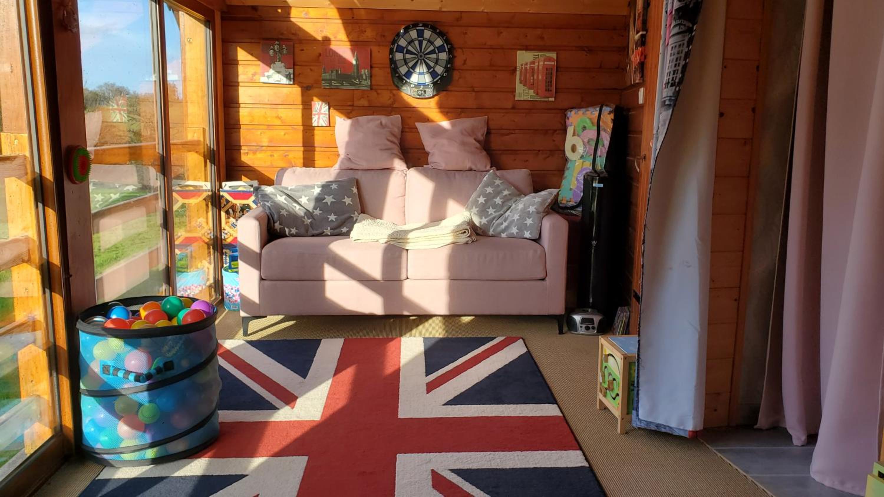 Four-Bedroom House photo 1