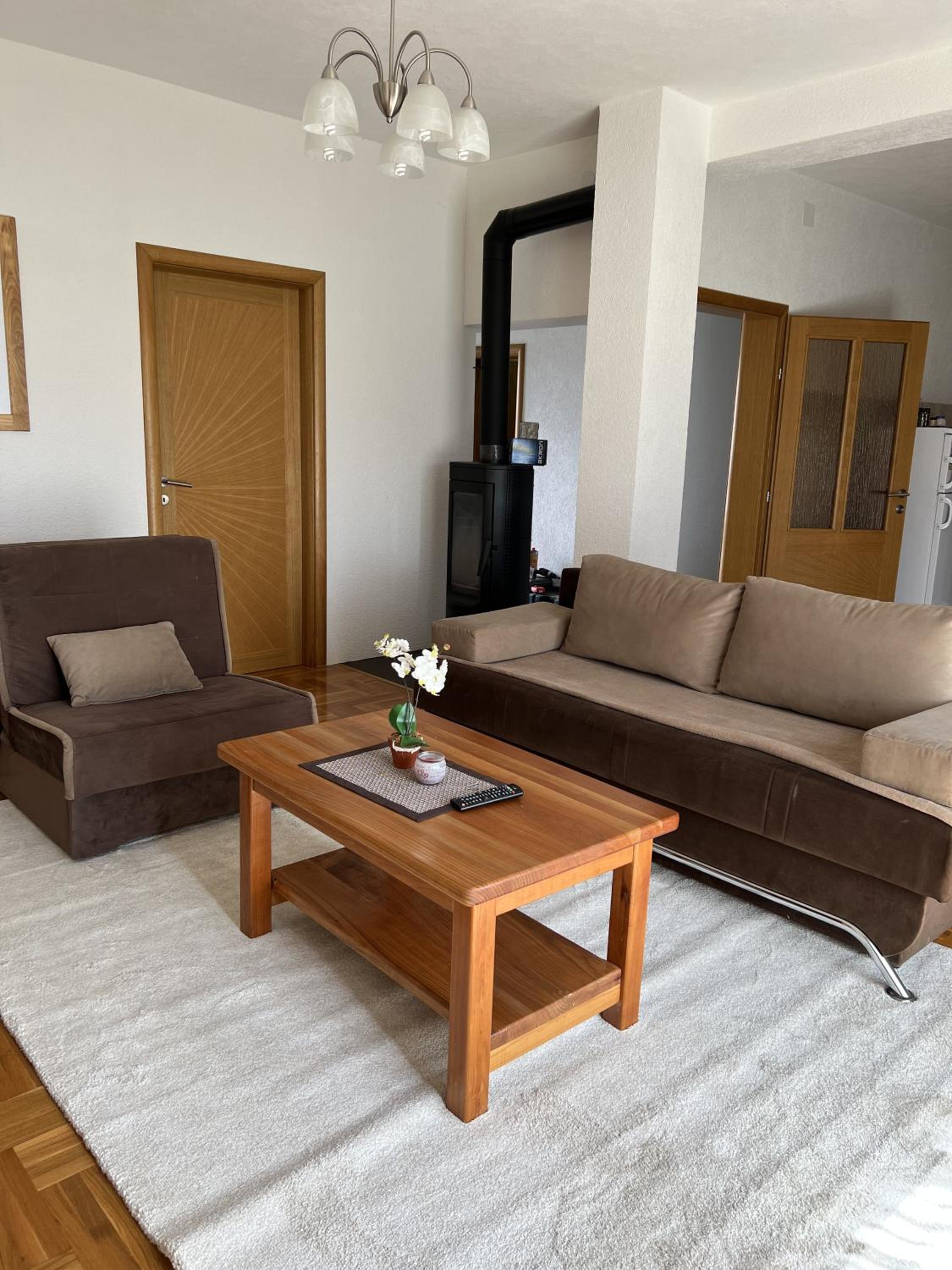 One-Bedroom Apartment - Photo 8